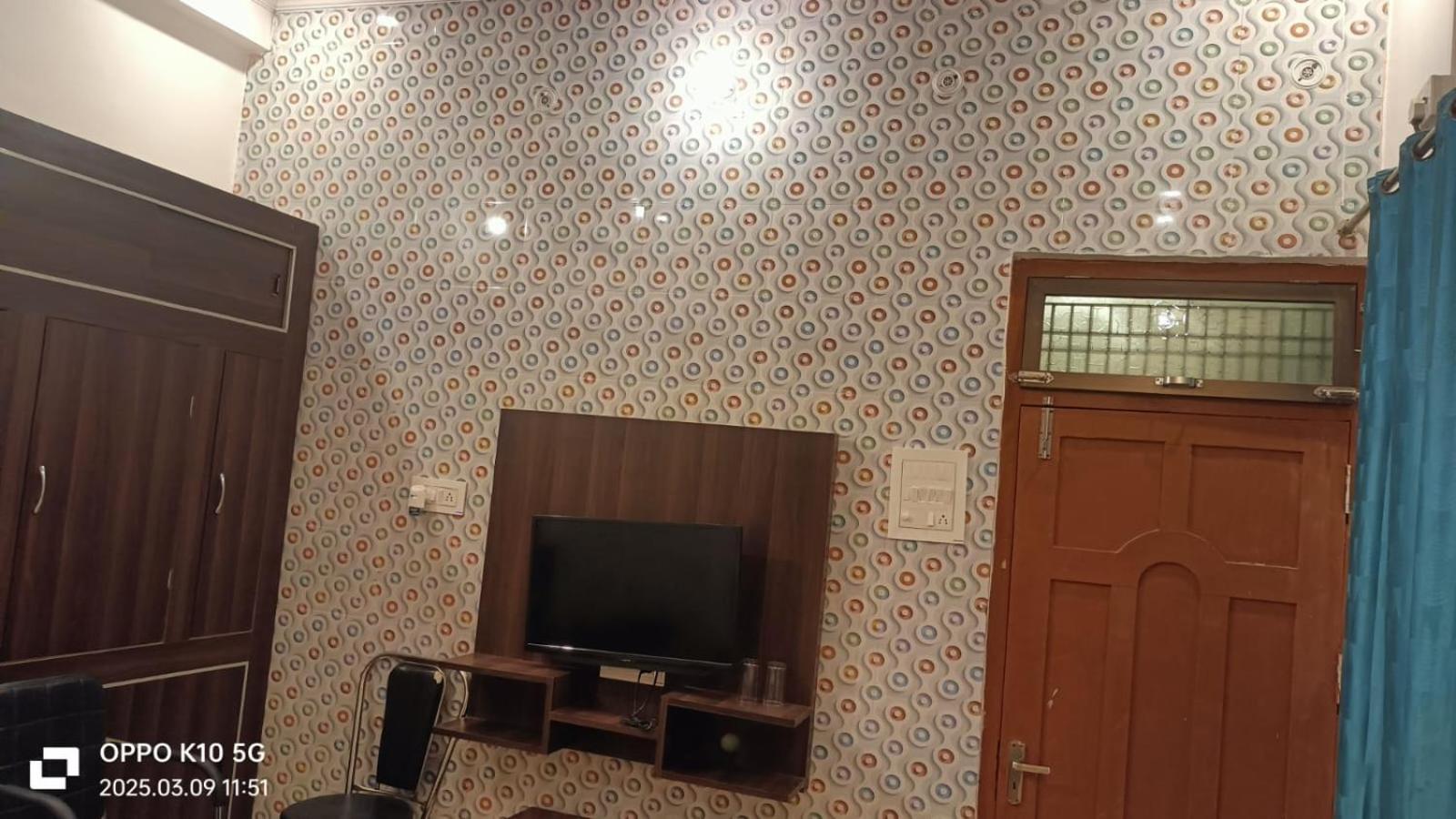 Nirmala Palace In 600 Mitr Ram Mandir *
