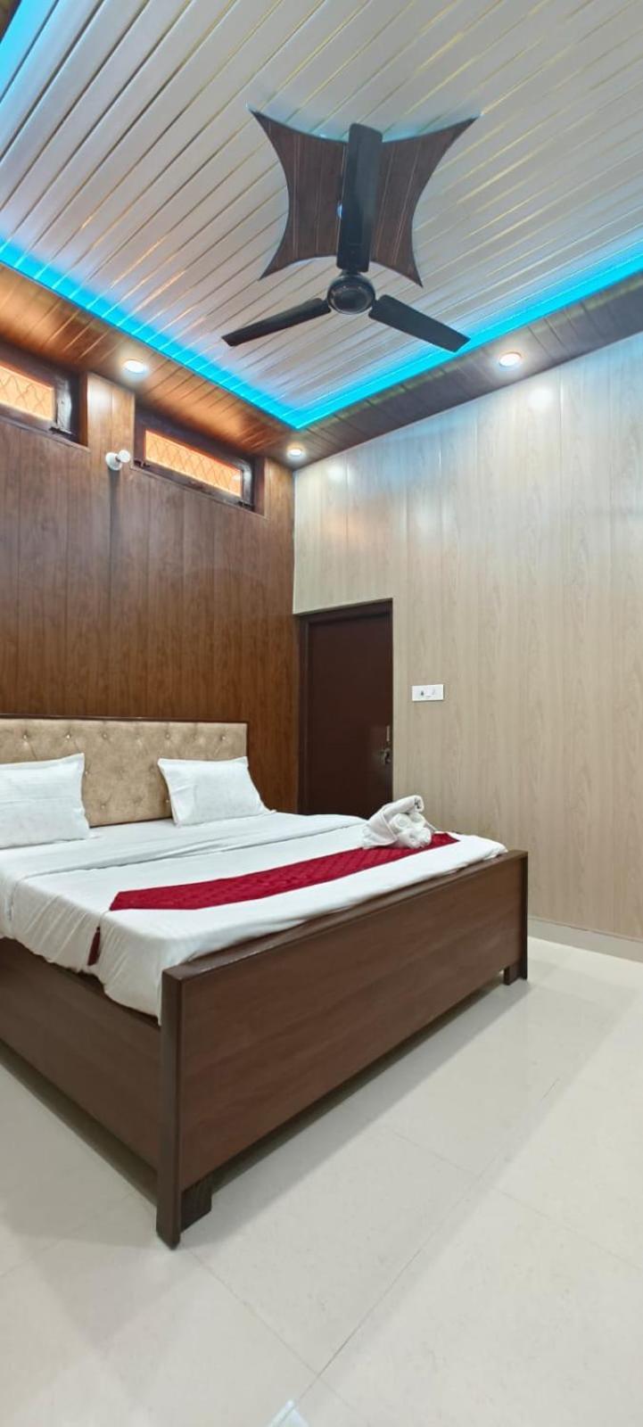 Shakuntalam 3* Ayodhya