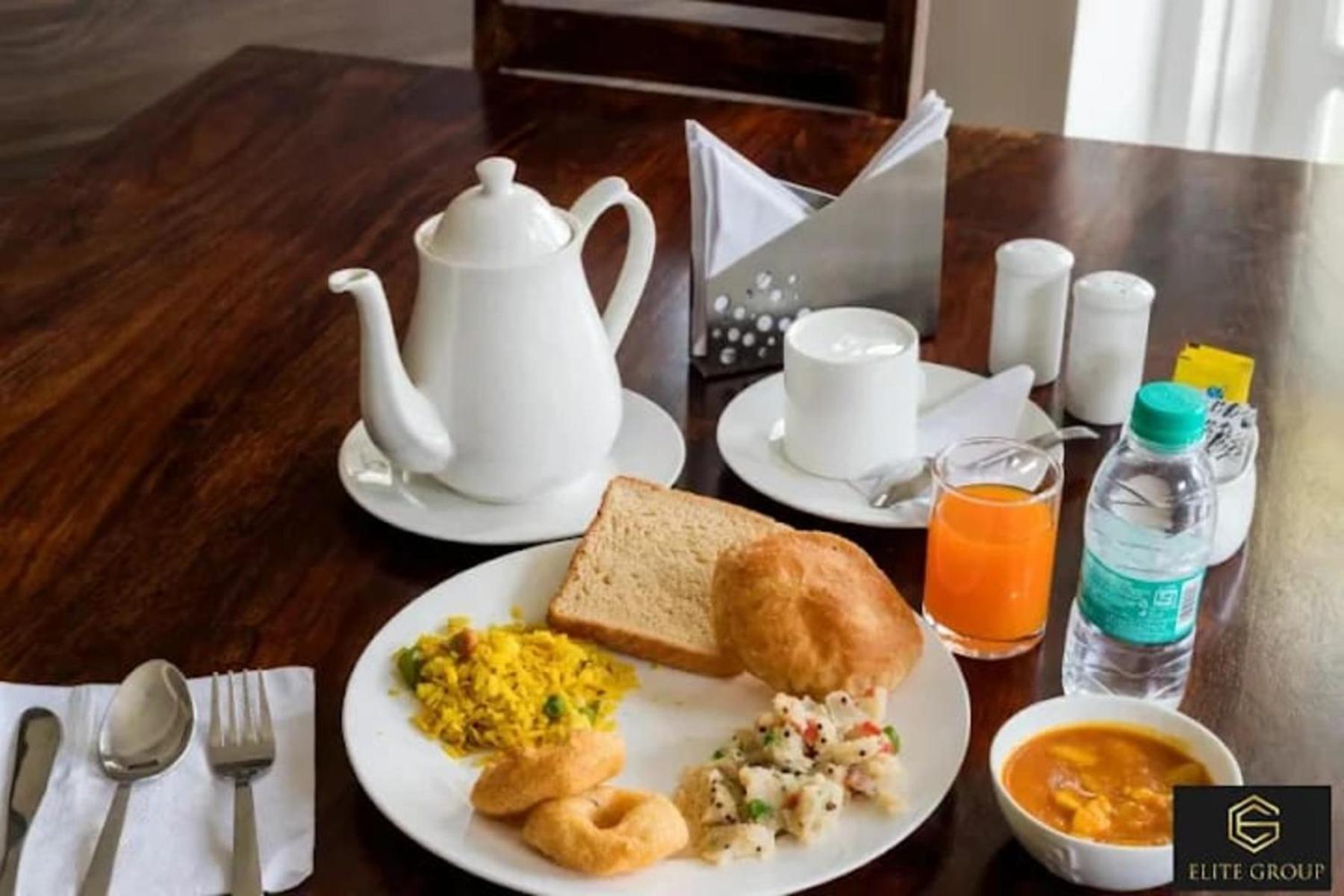 Hotel Hotel The Param- 750 Meters From Ram Mandir Ayodhya