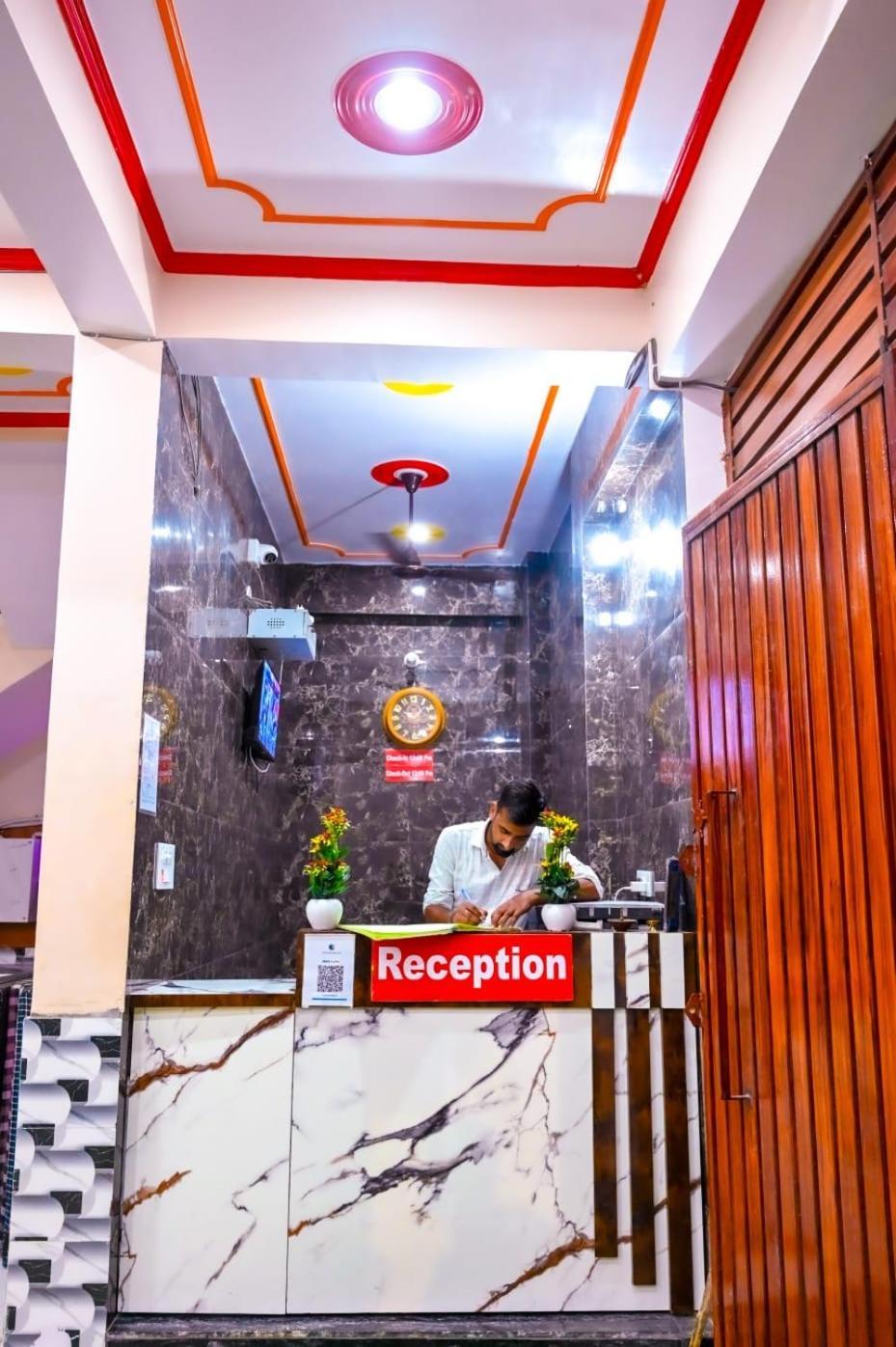 Hotel The Param- 750 Meters From Ram Mandir Ayodhya Hotel