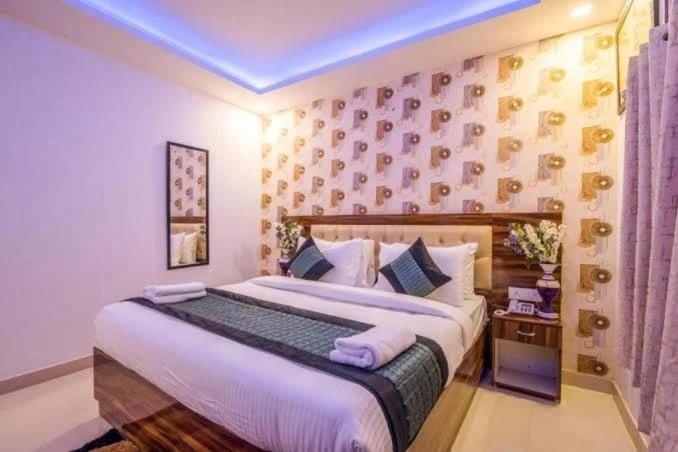 Hotel Hotel The Param- 750 Meters From Ram Mandir Ayodhya