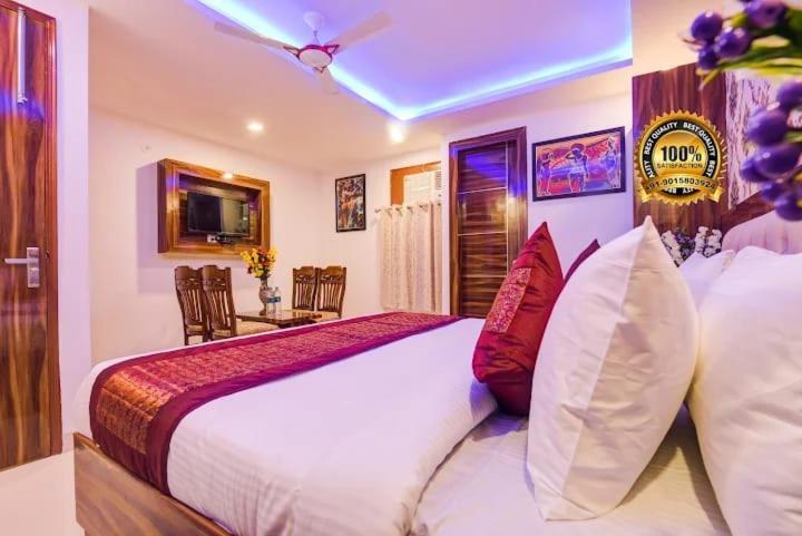 Hotel The Param- 750 Meters From Ram Mandir Ayodhya 3* Ayodhya