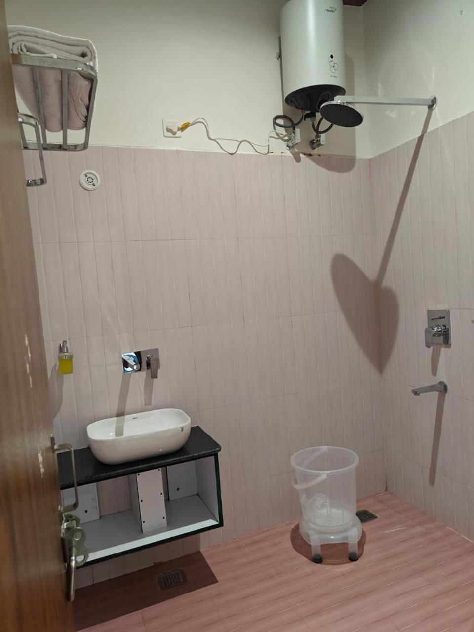 Hotel Hotel The Param- 750 Meters From Ram Mandir Ayodhya