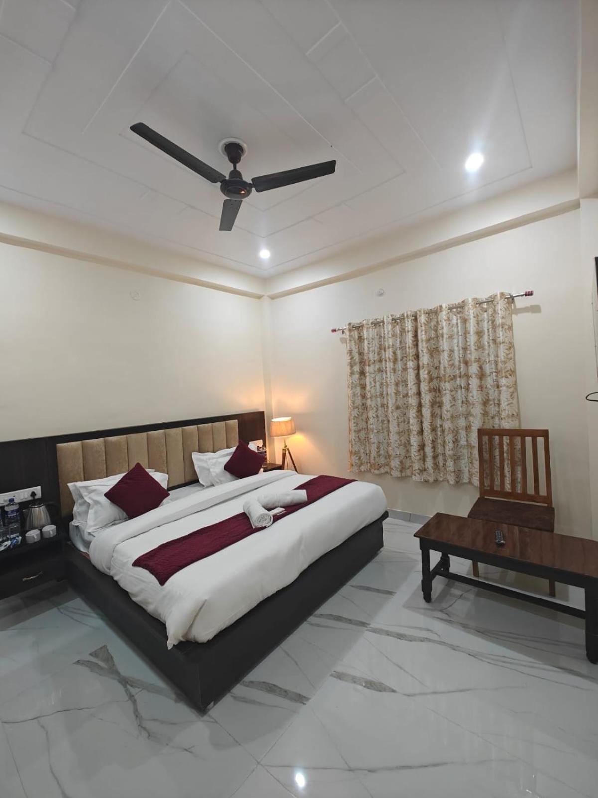 Hotel The Param- 750 Meters From Ram Mandir Ayodhya 3* Ayodhya