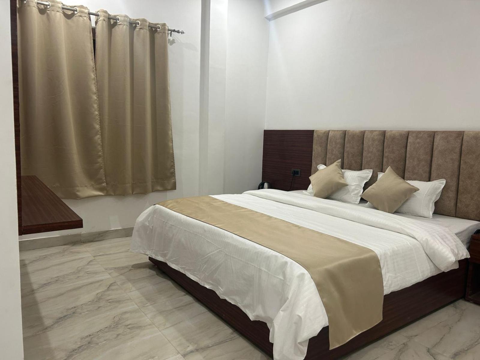 Sri Bageswar Palace Homestay Ayodhya