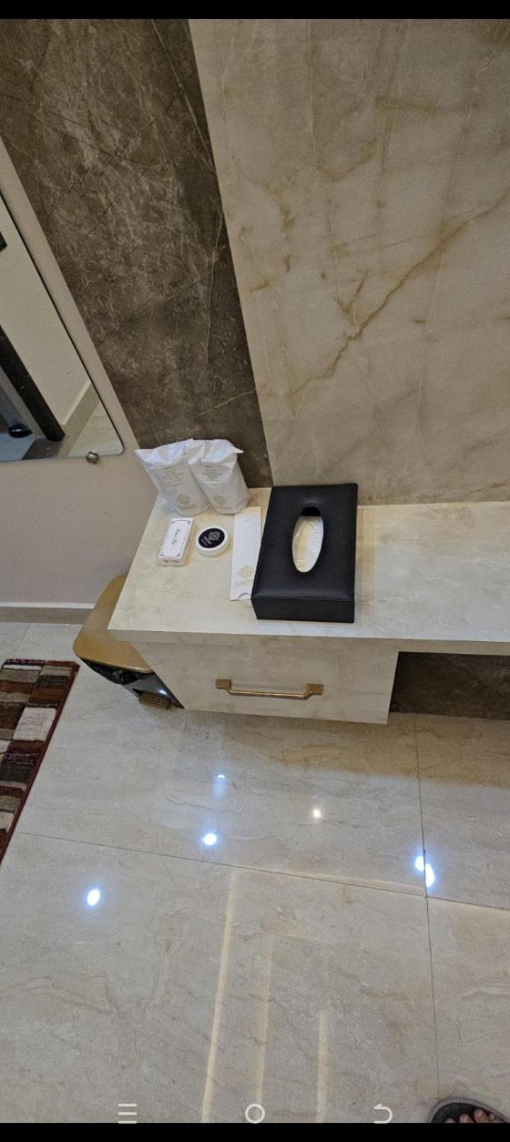 Vega & Restro 5*