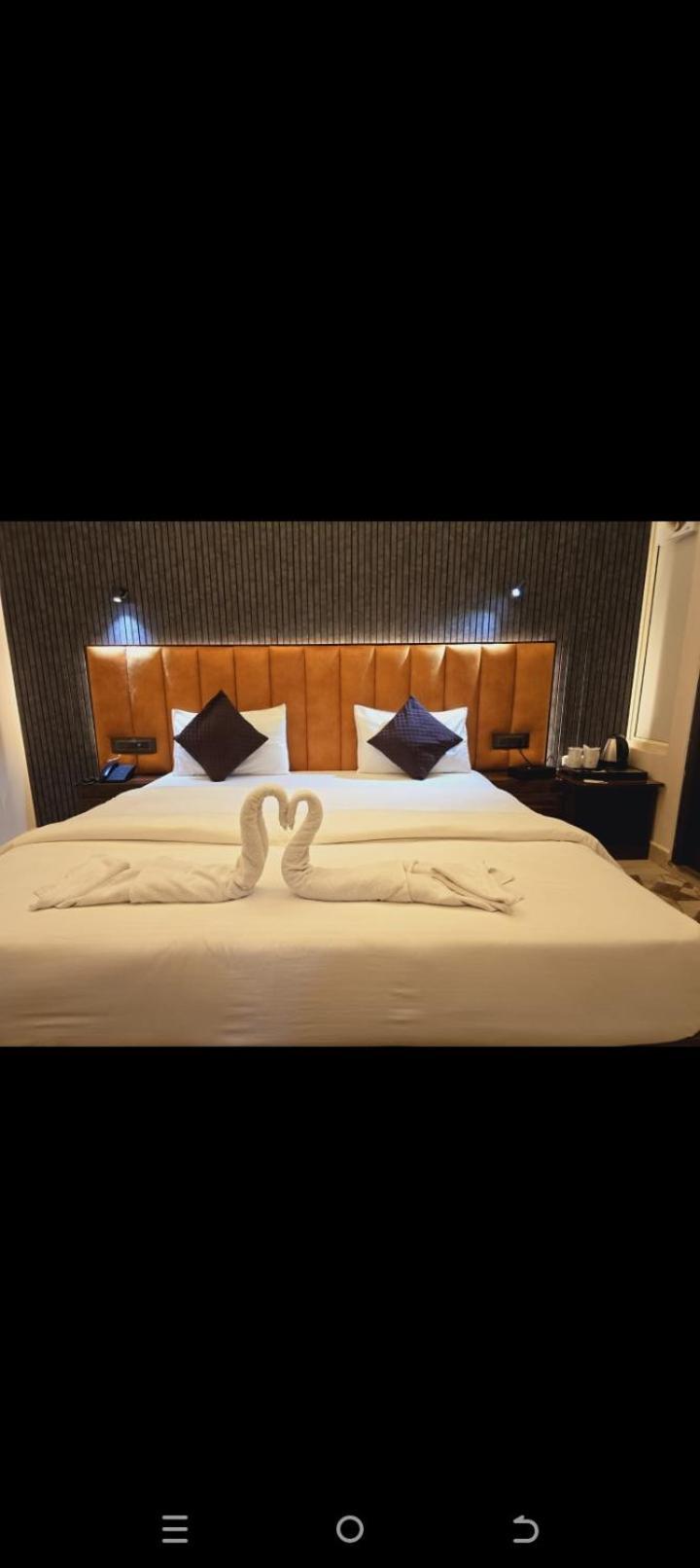 Vega & Restro 5* Ayodhya
