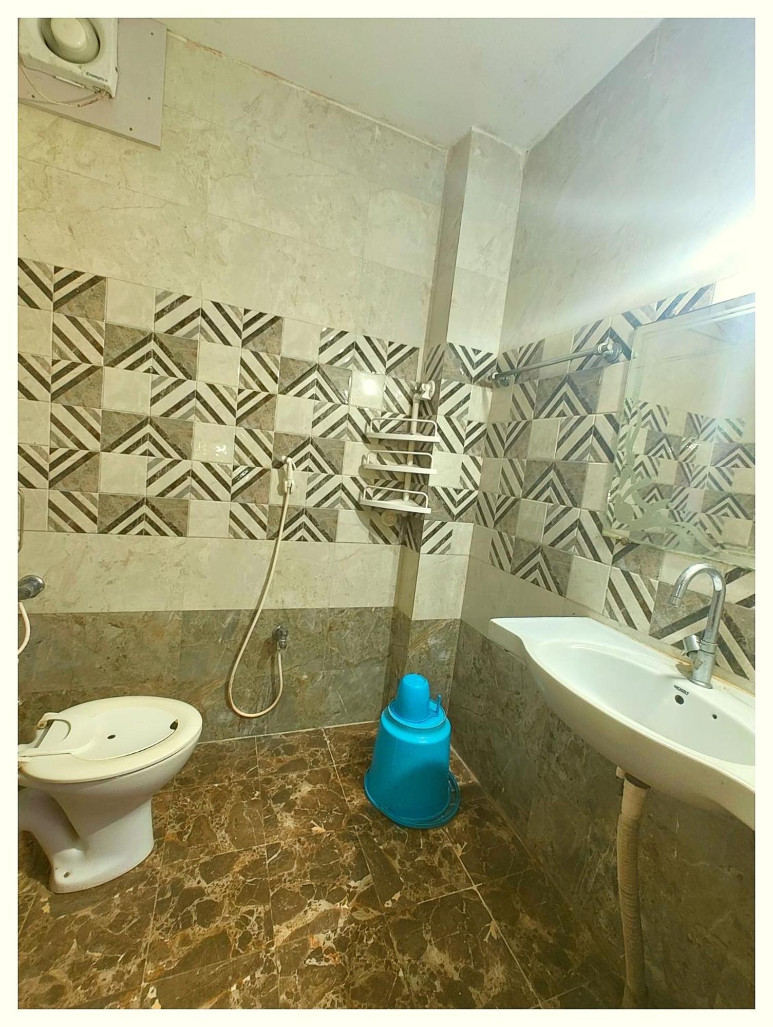 Budget Grg Saral Near Shree Ram Temple And Ram Janamboomi In 3* Ayodhya