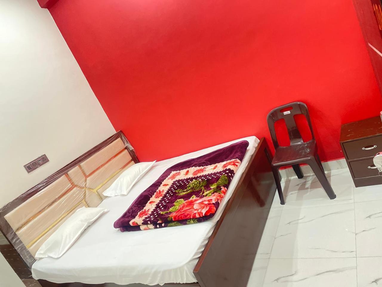 Hotel Saroj Palace