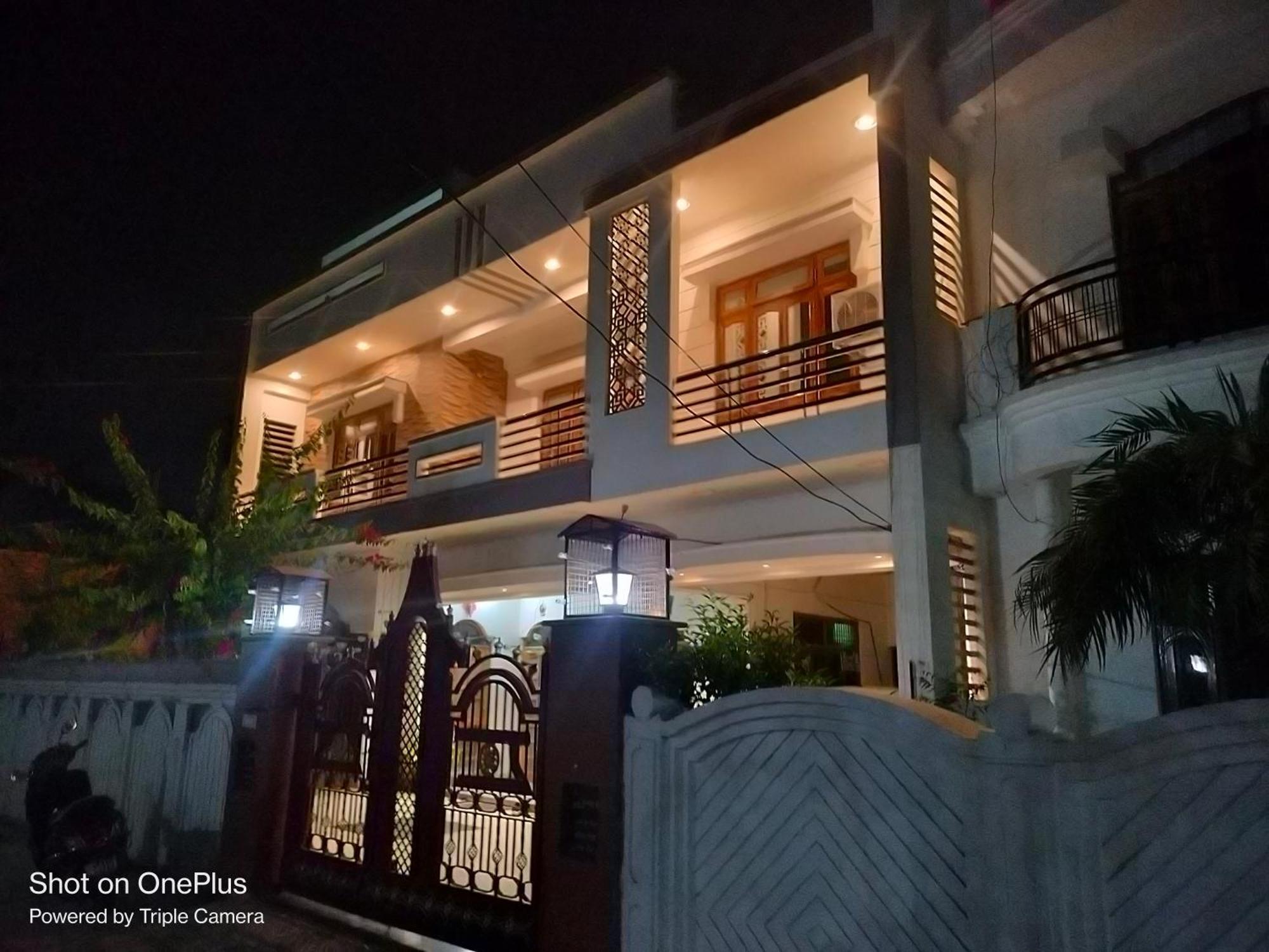 Homestay Saraswati Ayodhya