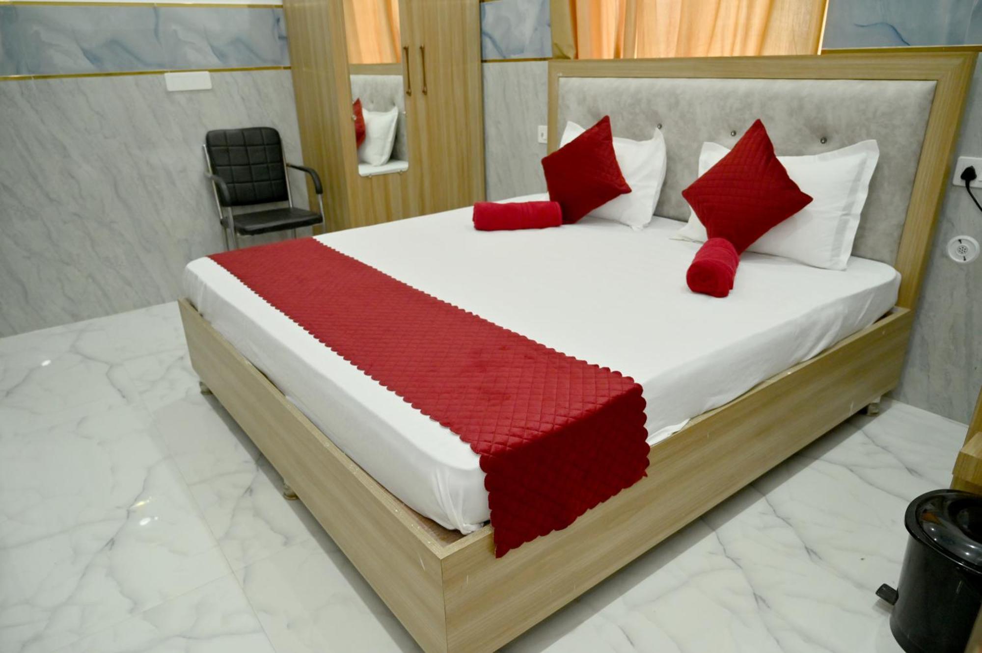 Guest house Mamta Lawns *