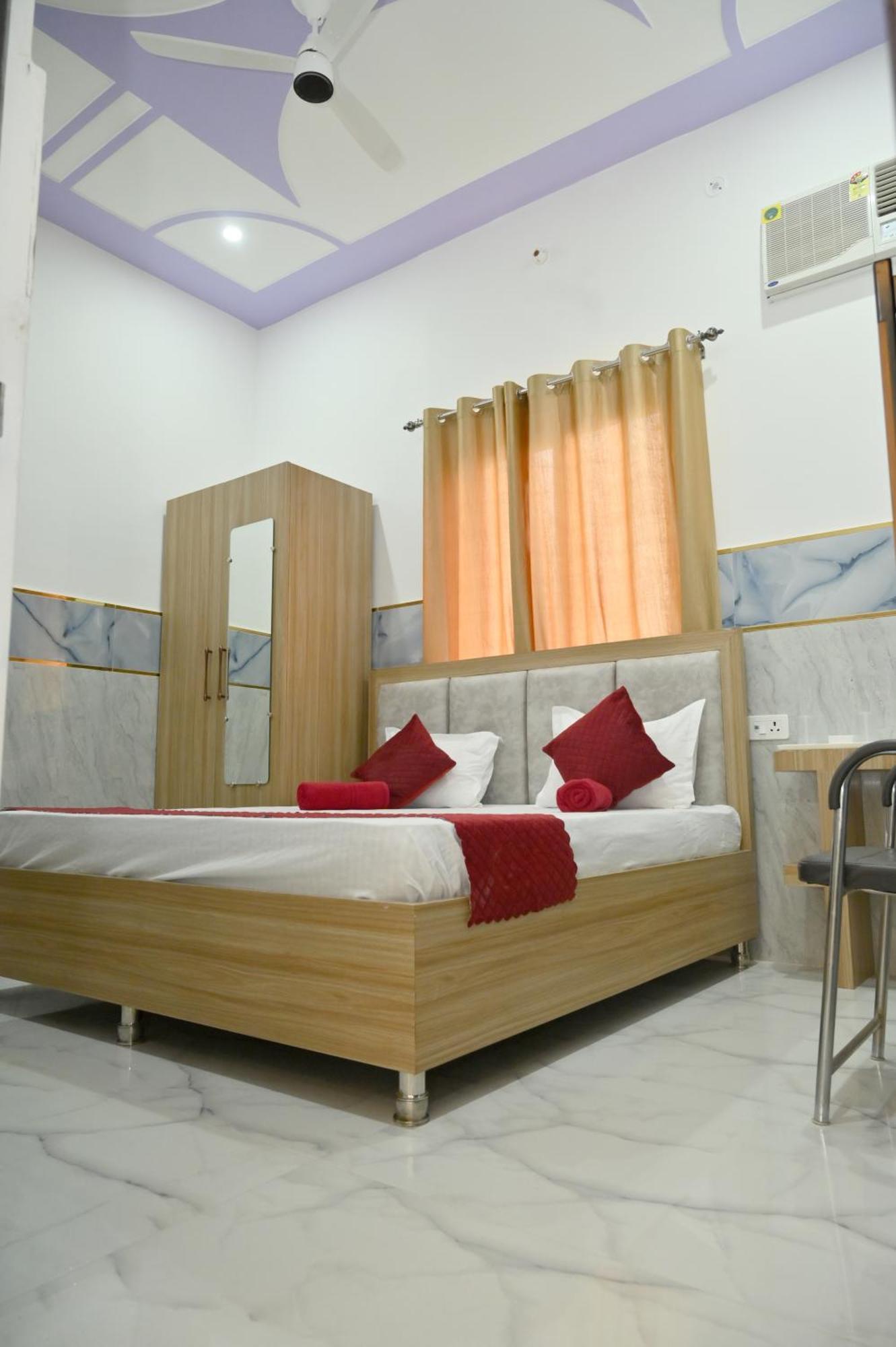 Guest house Mamta Lawns *