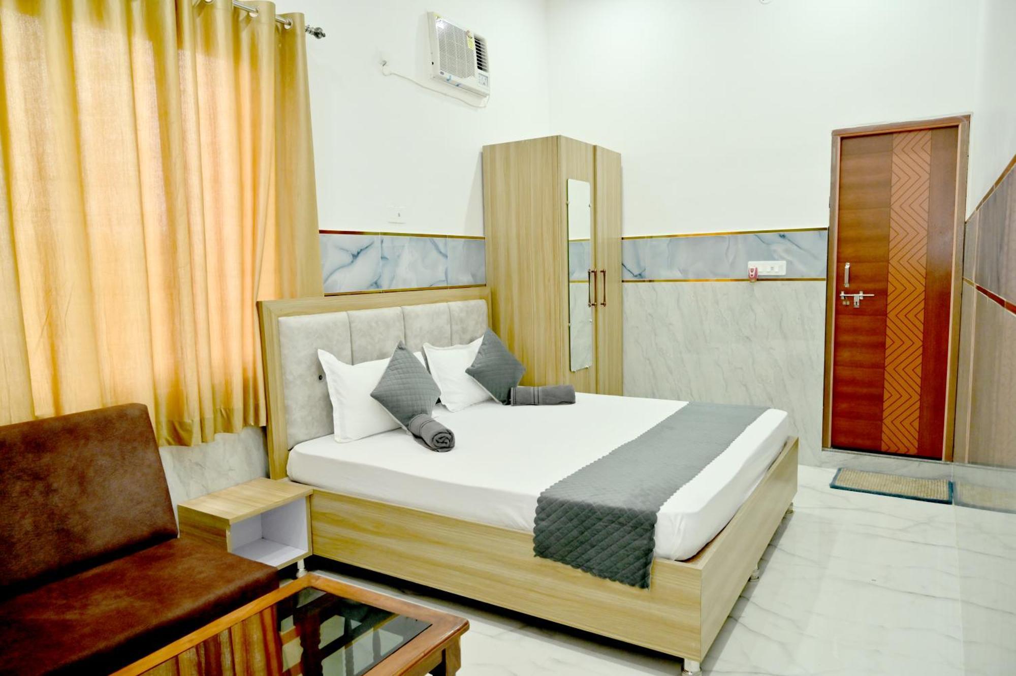 Mamta Lawns Guest house
