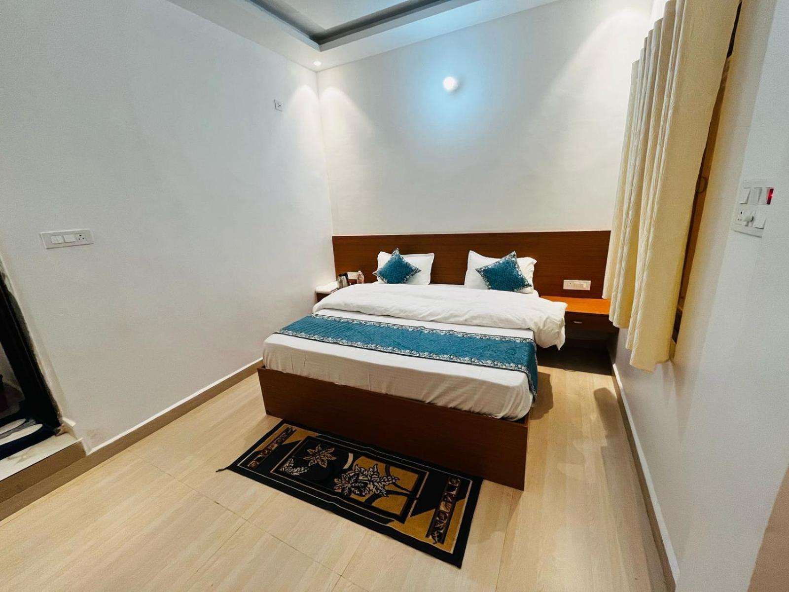 Avadh Palace Homestay Ayodhya