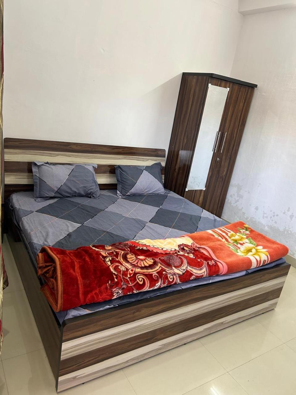 Apartment Viraj Near Ram Mandir