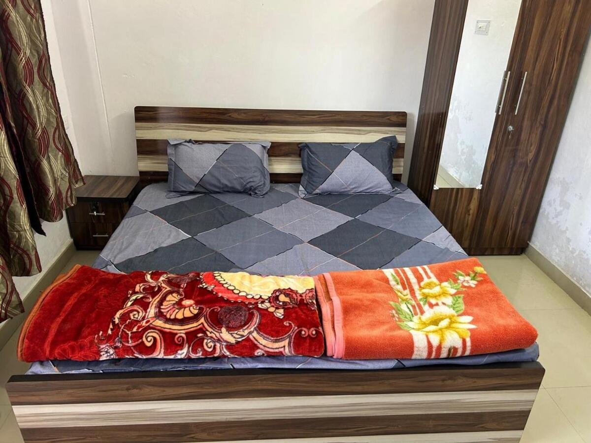Apartment Viraj Near Ram Mandir *