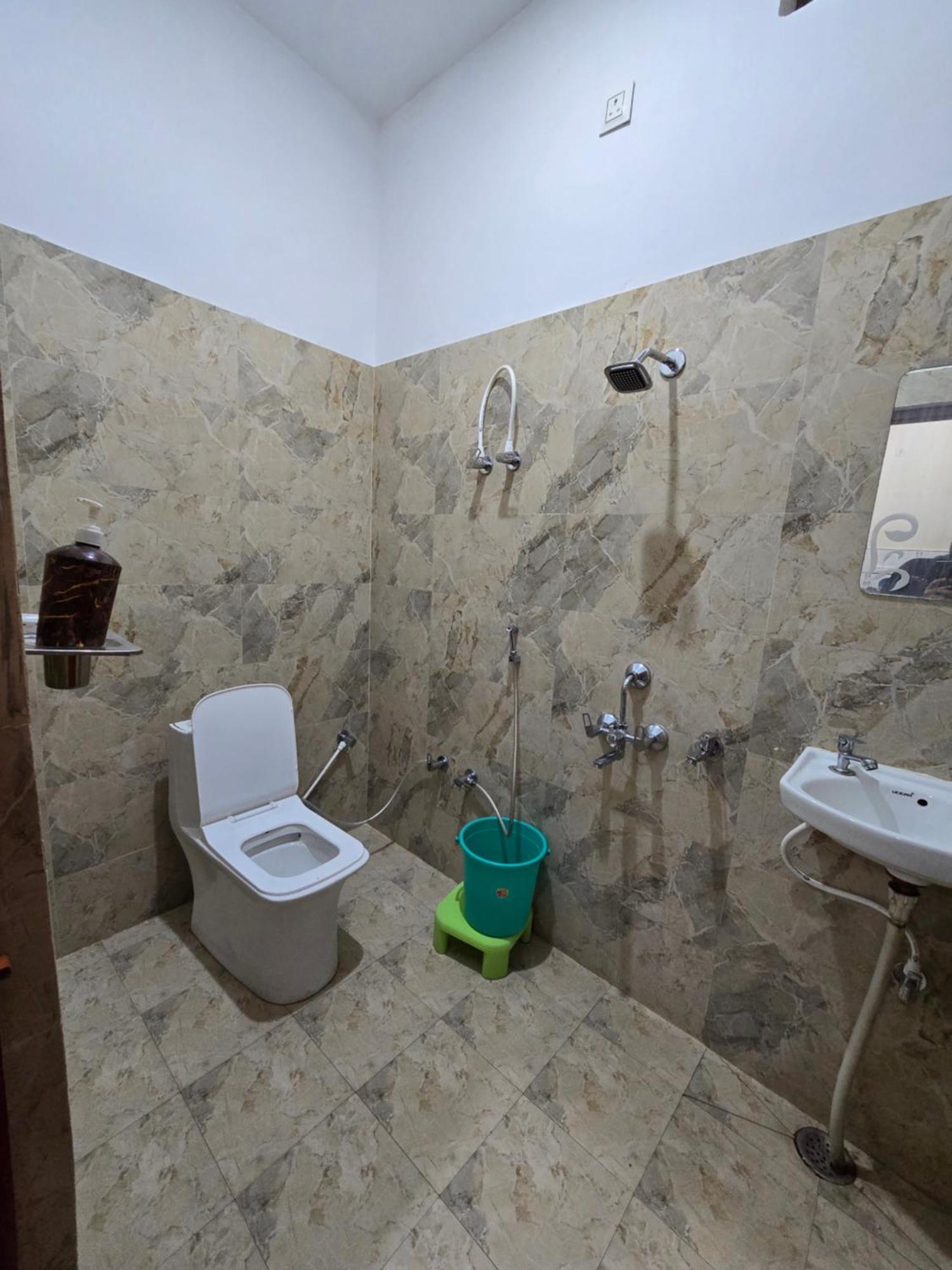 Guest house Siddhi Palace, Near Ram Mandir