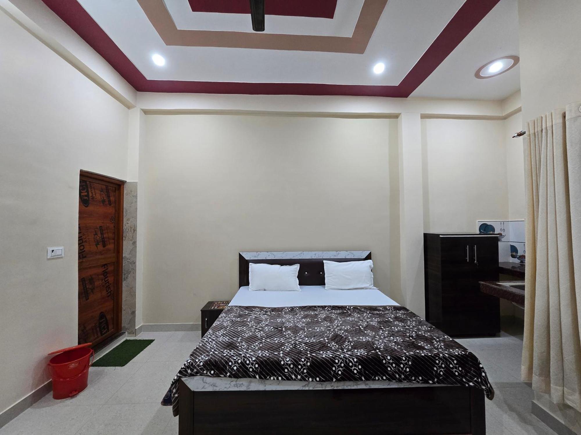Guest house Siddhi Palace, Near Ram Mandir