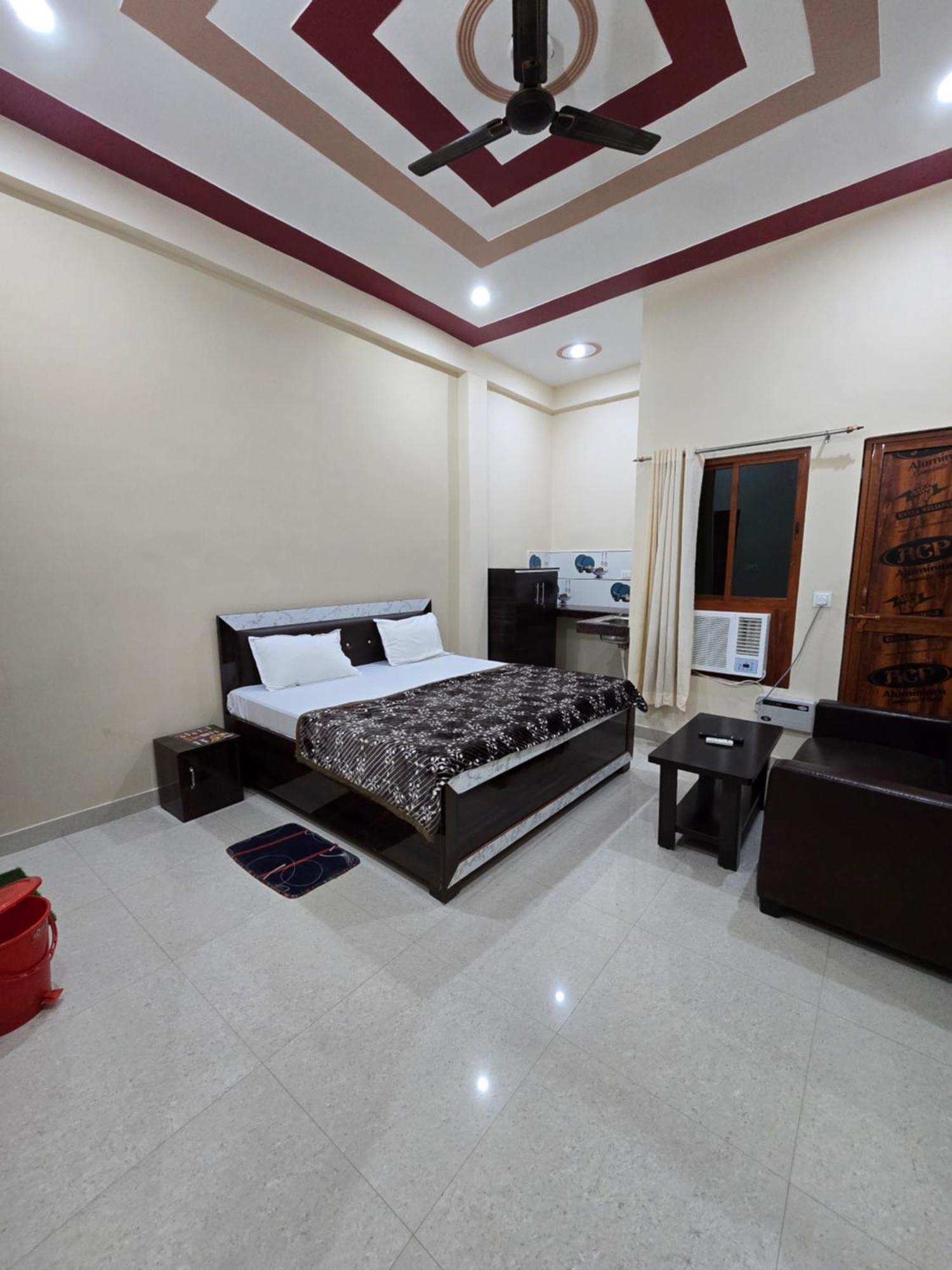 Guest house Siddhi Palace, Near Ram Mandir Ayodhya