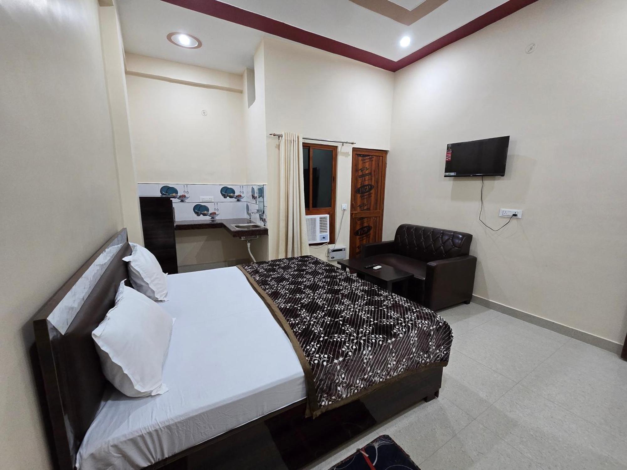 Guest house Siddhi Palace, Near Ram Mandir