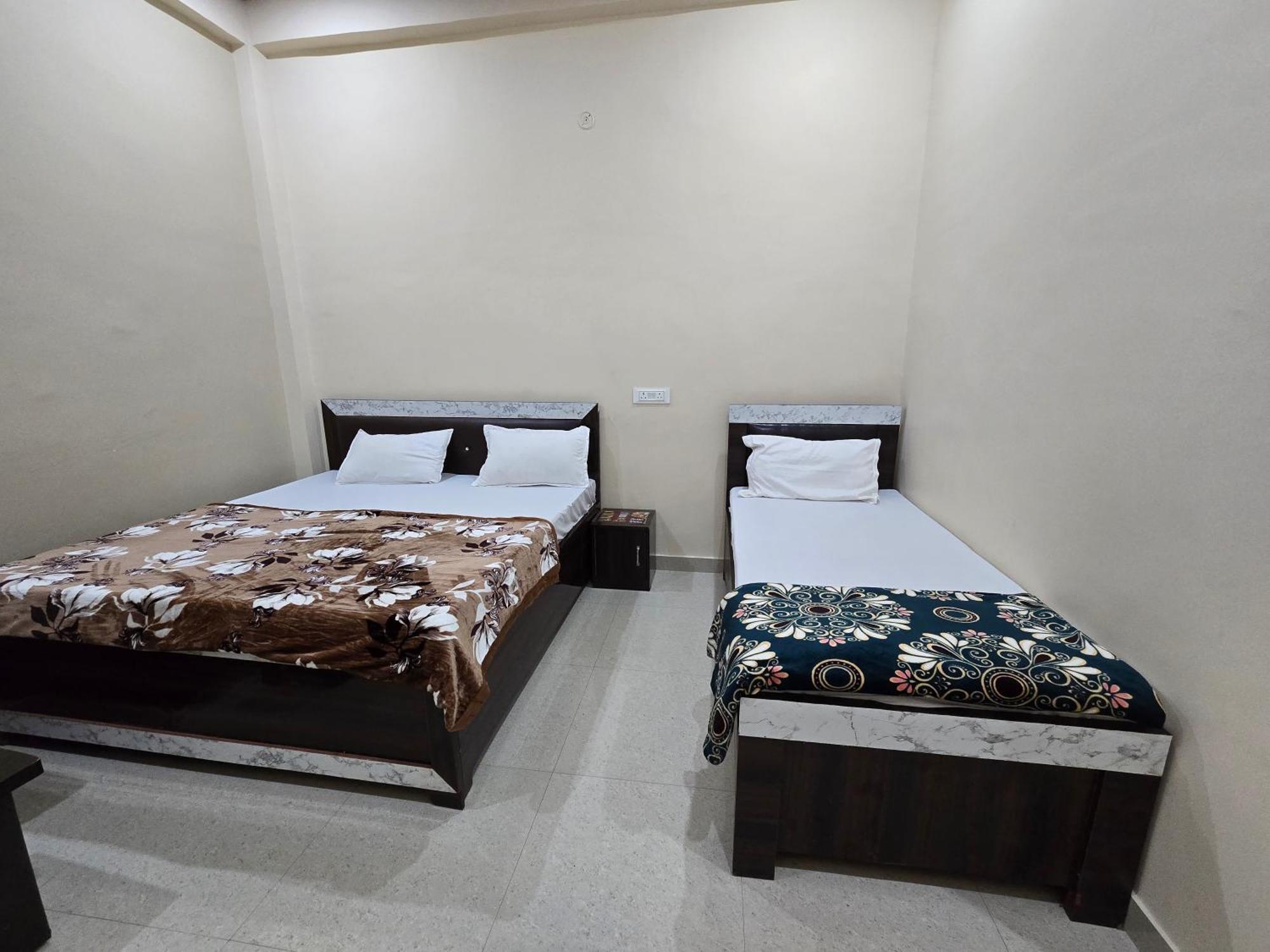 Guest house Siddhi Palace, Near Ram Mandir *