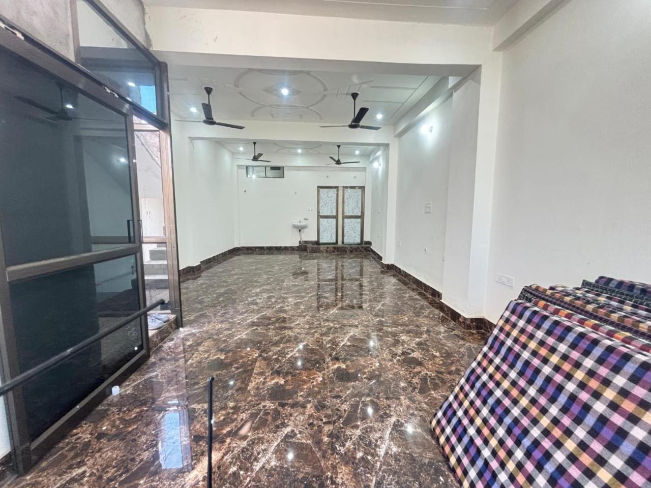 Homestay Taaraji Yatri Niwas
