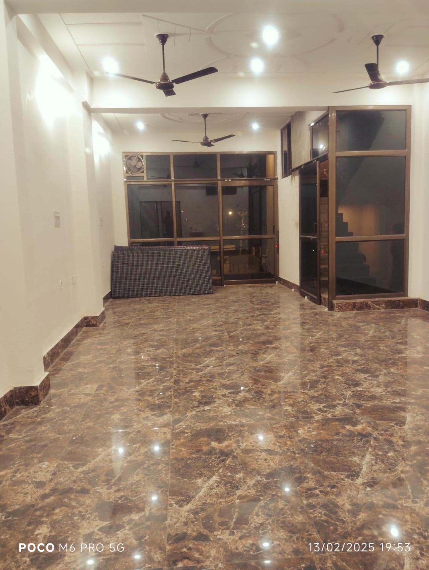Taaraji Yatri Niwas Homestay Ayodhya