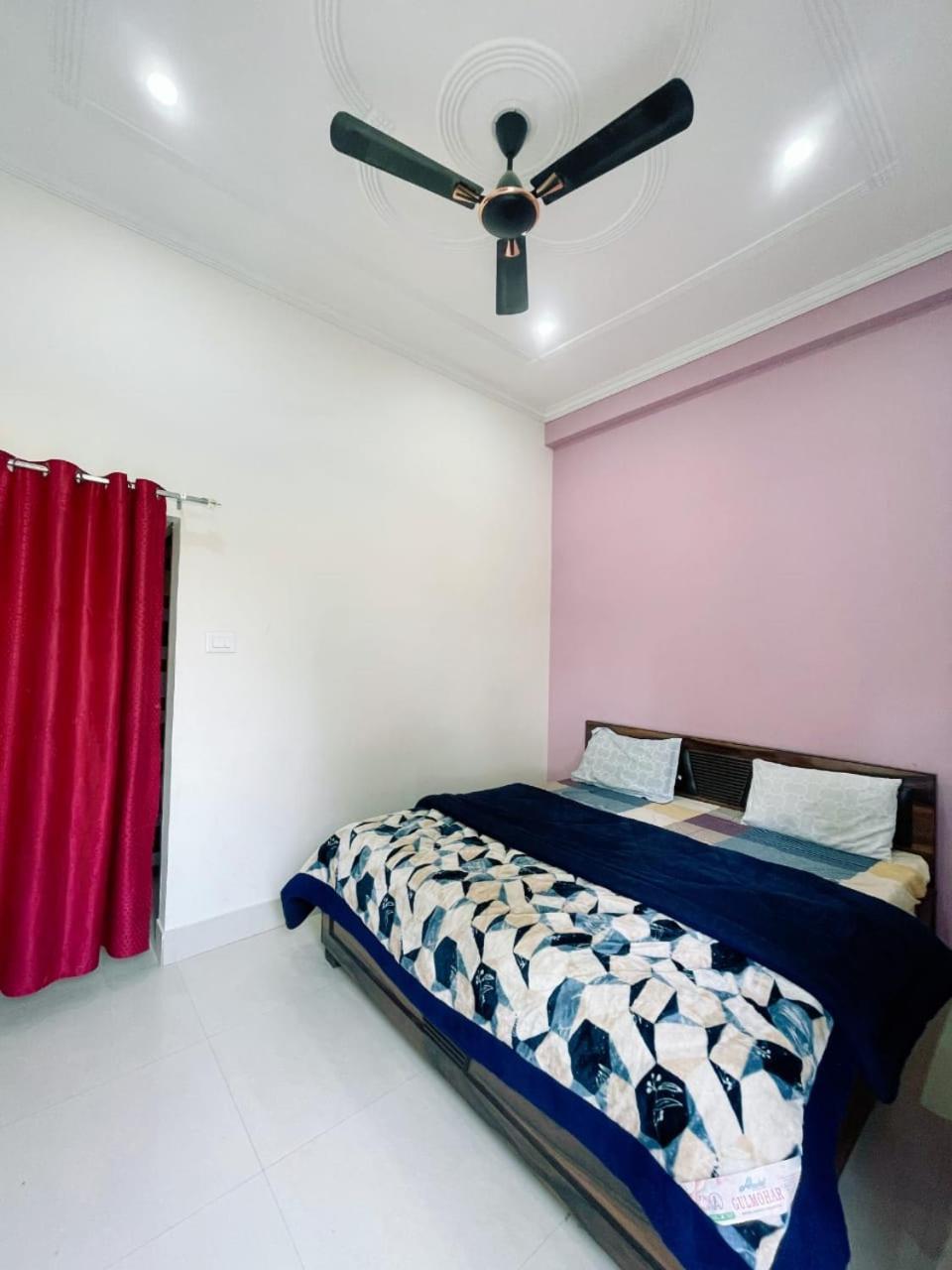 Shri Vishwanath Dham Guest house *