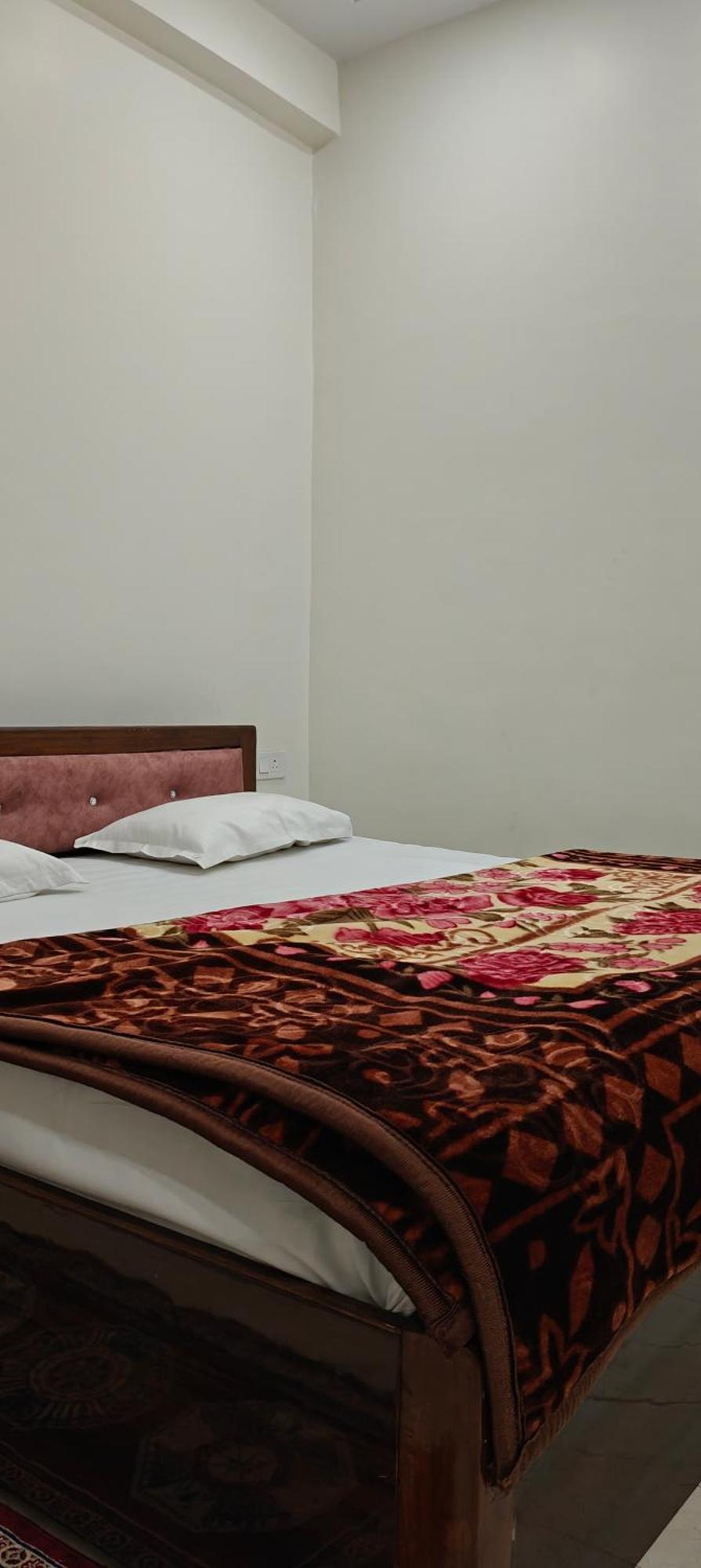 Janki Paying Apartment