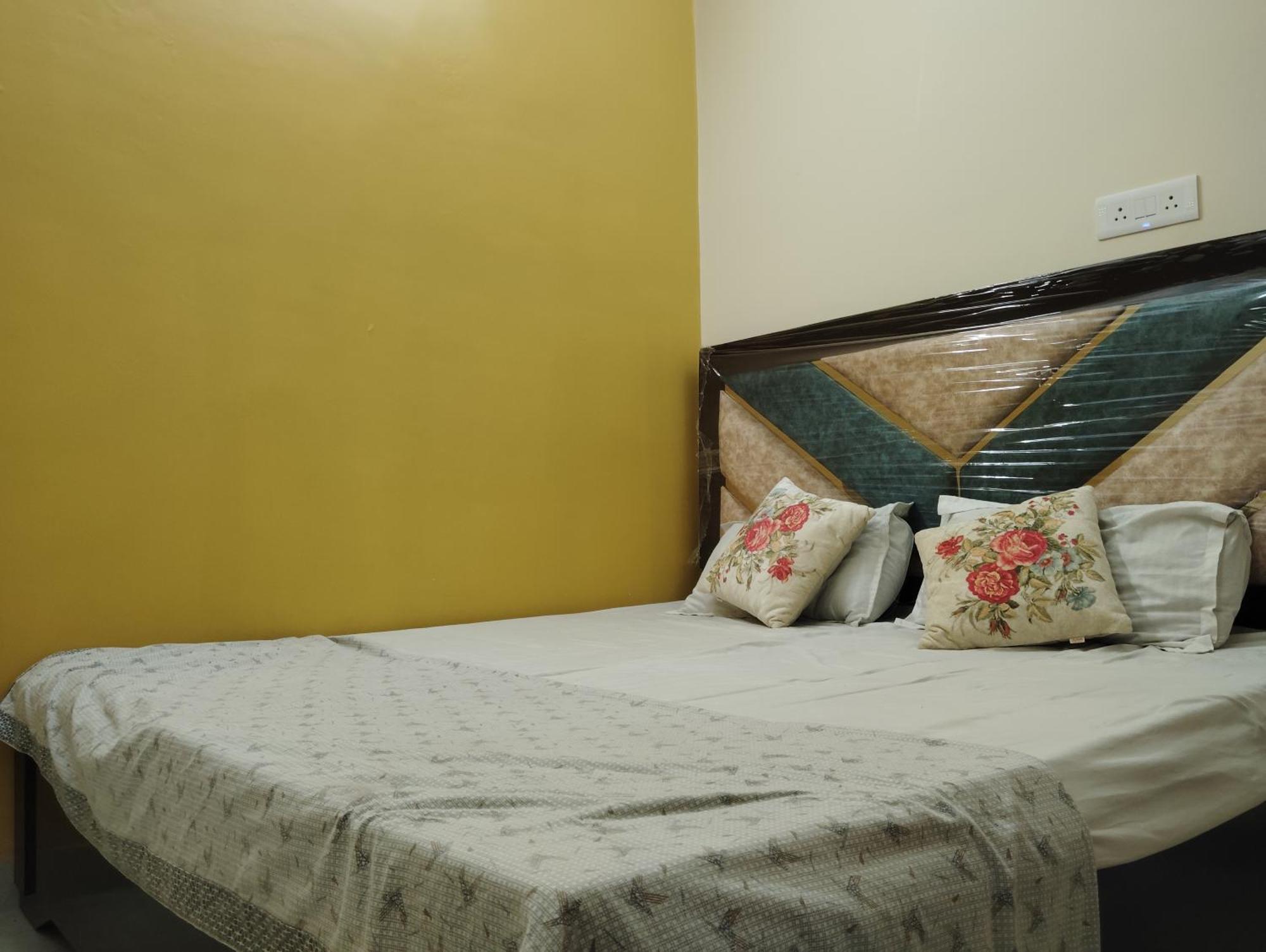Om Sadan Homestay Ayodhya