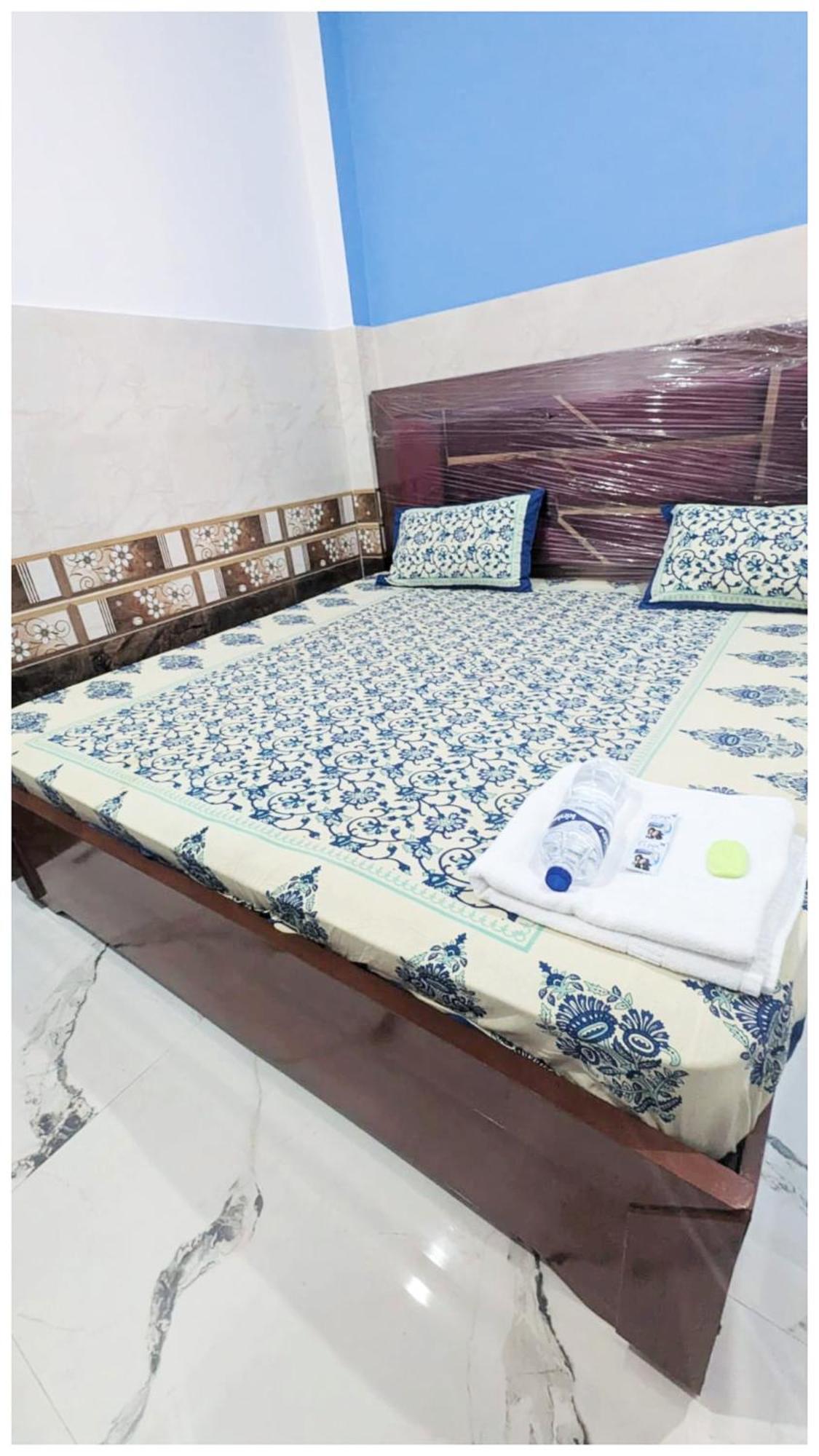 A Premium Kanha Shiva - Near Ghagra River - Dham - In Ayodhya