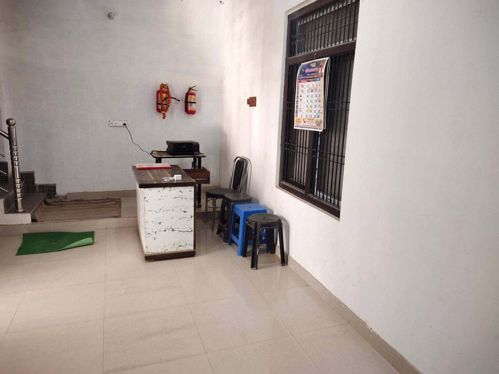 Homestay Gayatri Sadan *