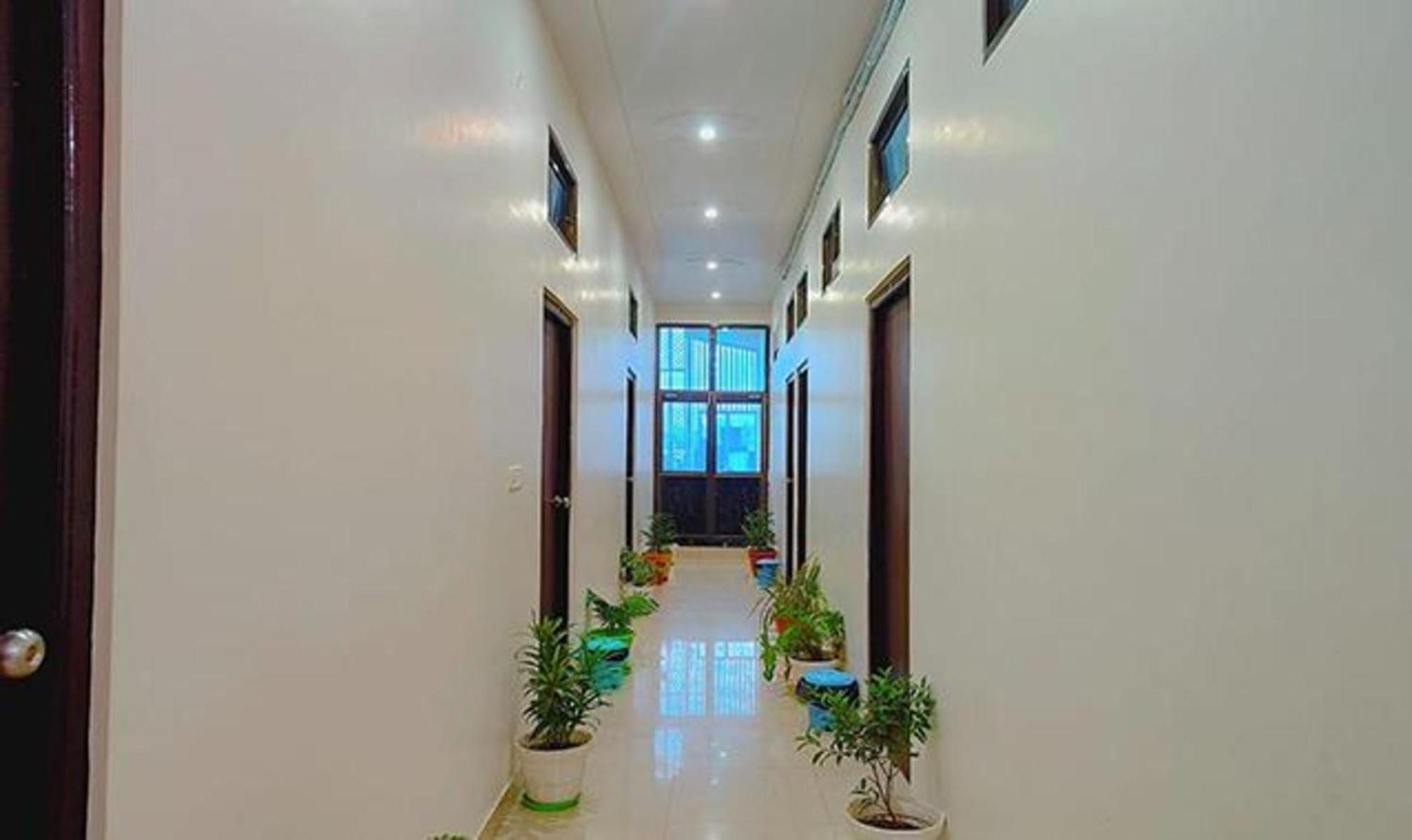 Hotel Fabhotel Jayaditya Palace Ayodhya