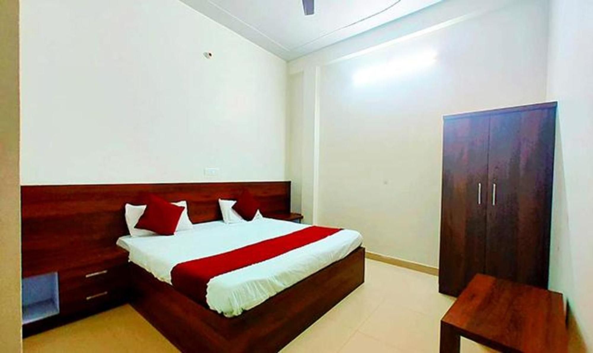 Hotel Fabhotel Jayaditya Palace 3*