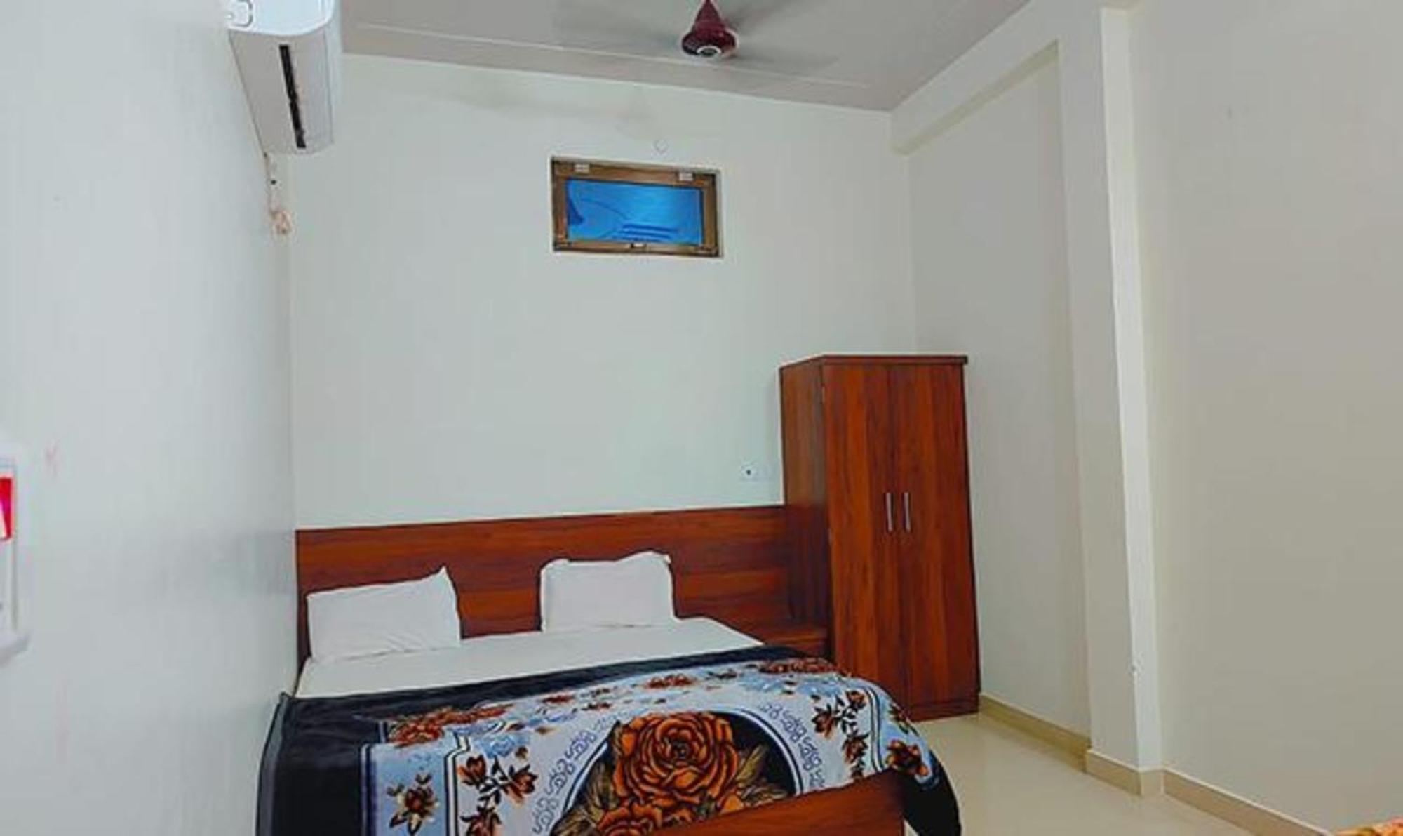 Fabhotel Jayaditya Palace 3* Ayodhya