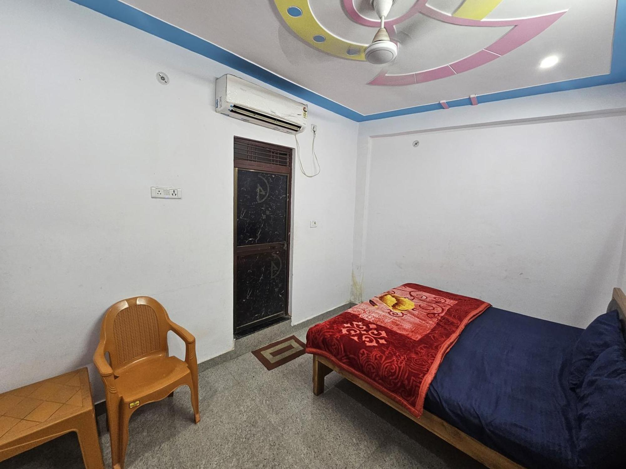 Advik Homestay Ayodhya