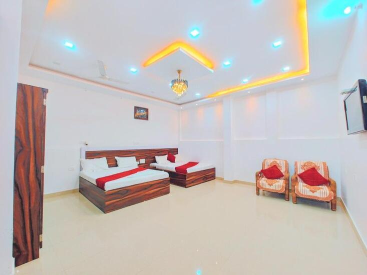 Jayaditya Palace Hotel Ayodhya