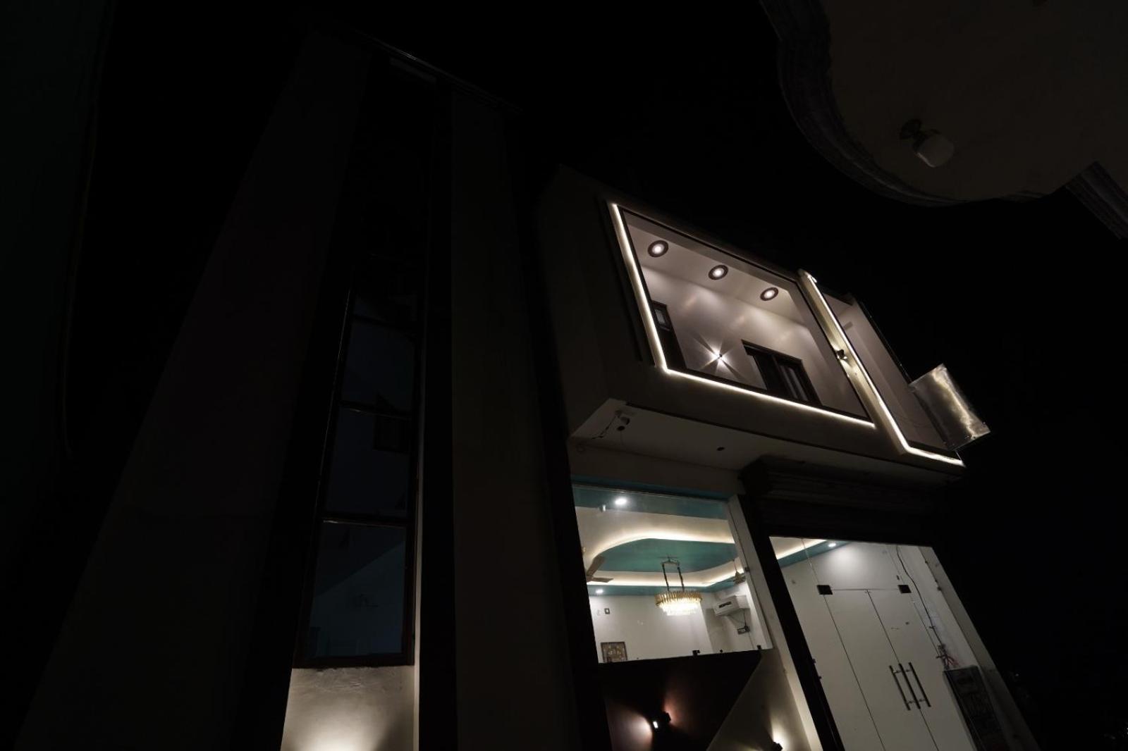 Hotel Awadh Royals 2*
