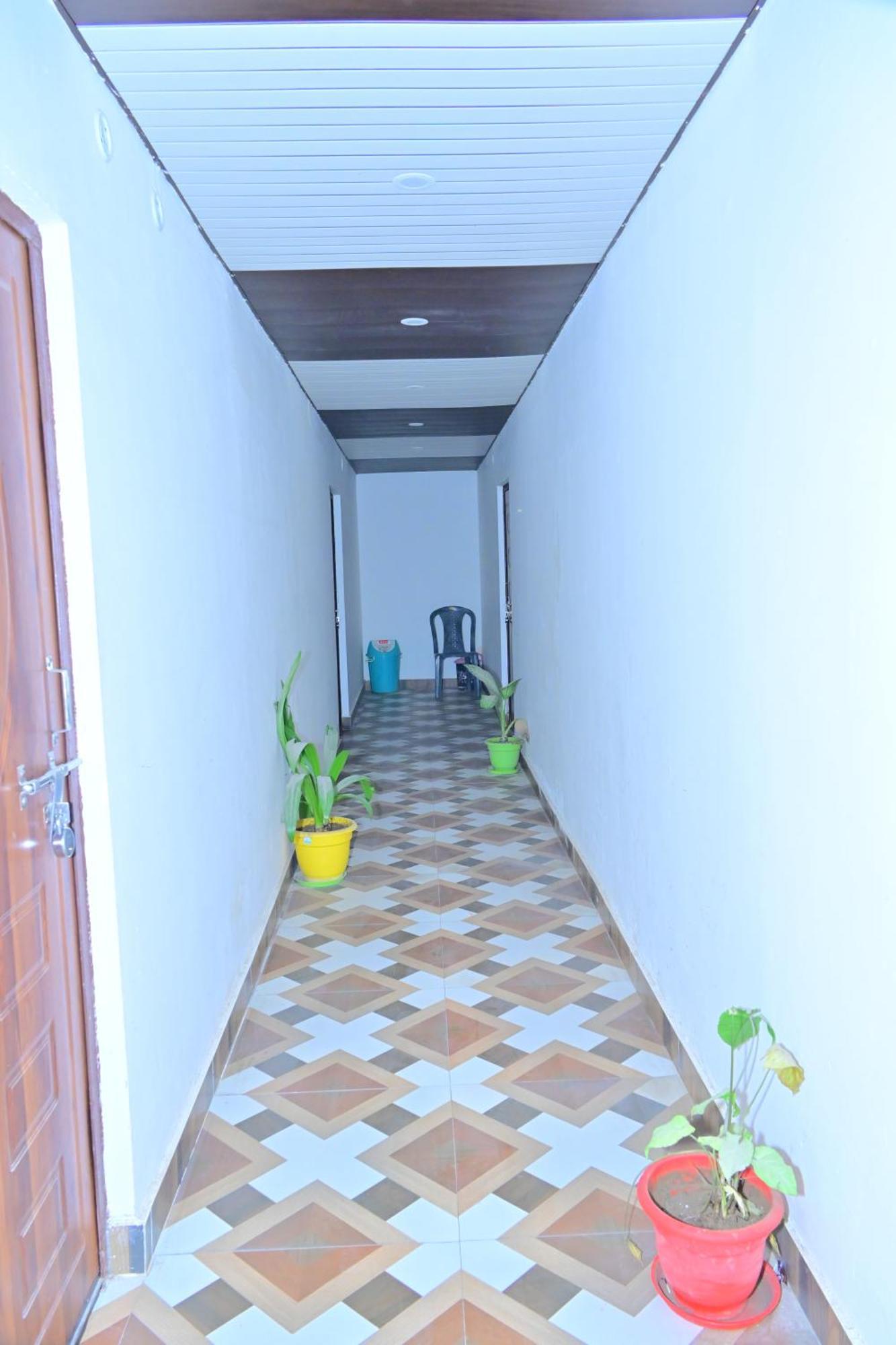 B K Paying Guest house Ayodhya
