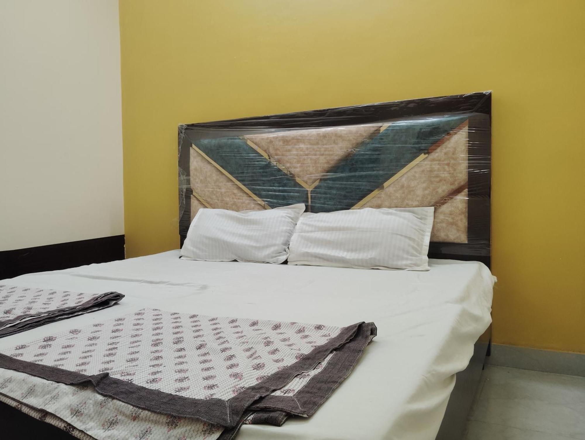 Om Sadan Homestay Ayodhya