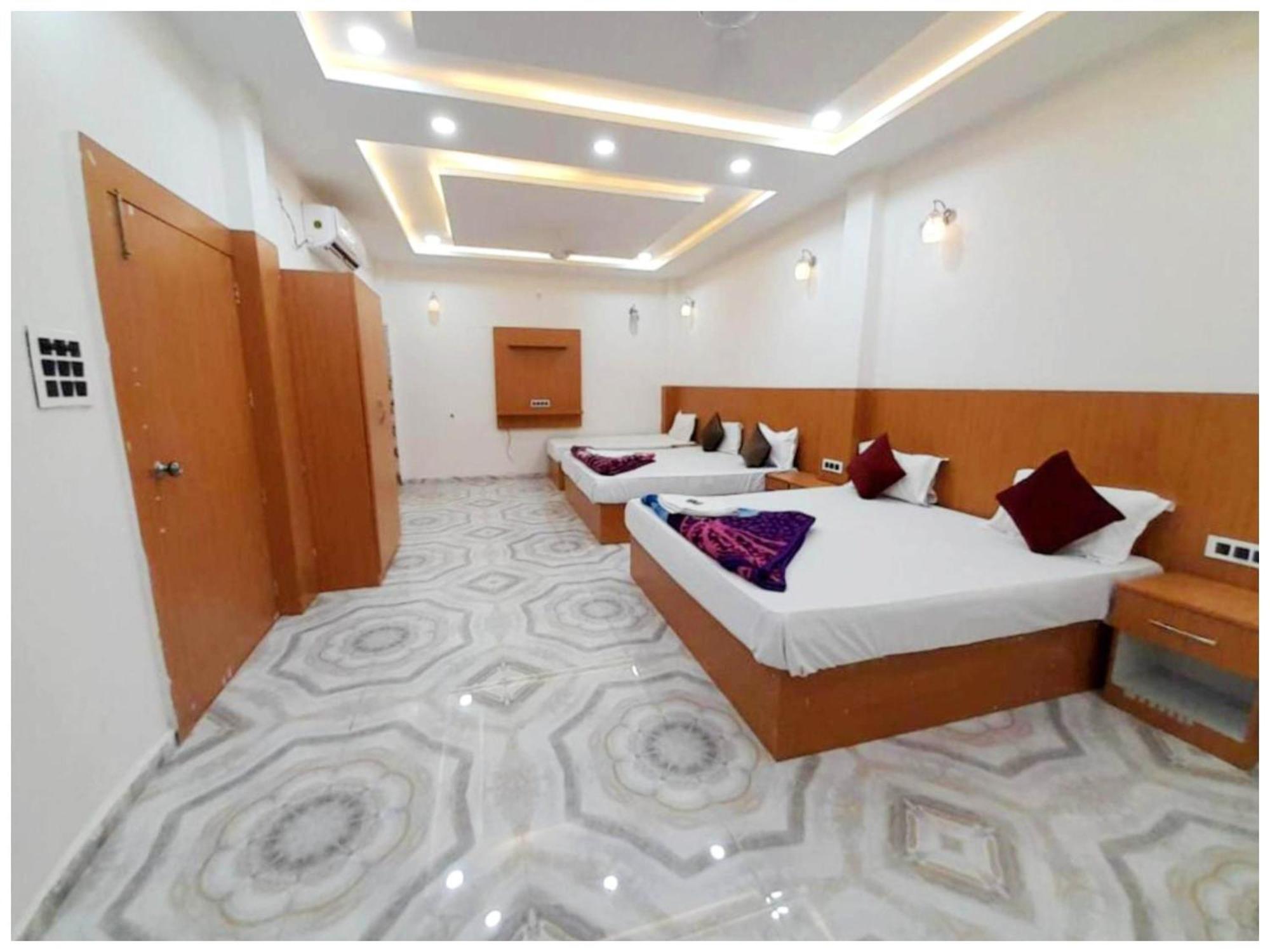 Hotel A Premium Nirmala Palace Near Shri Ram Janmabhoomi And Hanuman Garhi - Railway Station - Restaurant & Parking Facilities - Prime Location With Luxury And Spacious - Book Now Ayodhya