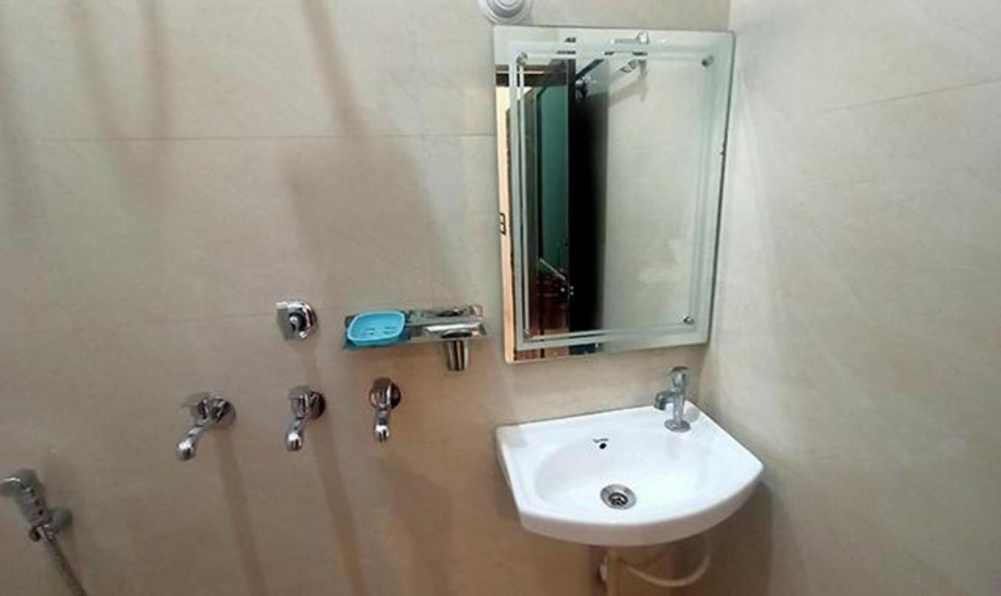 Fabexpress Awadh Royal Guest house