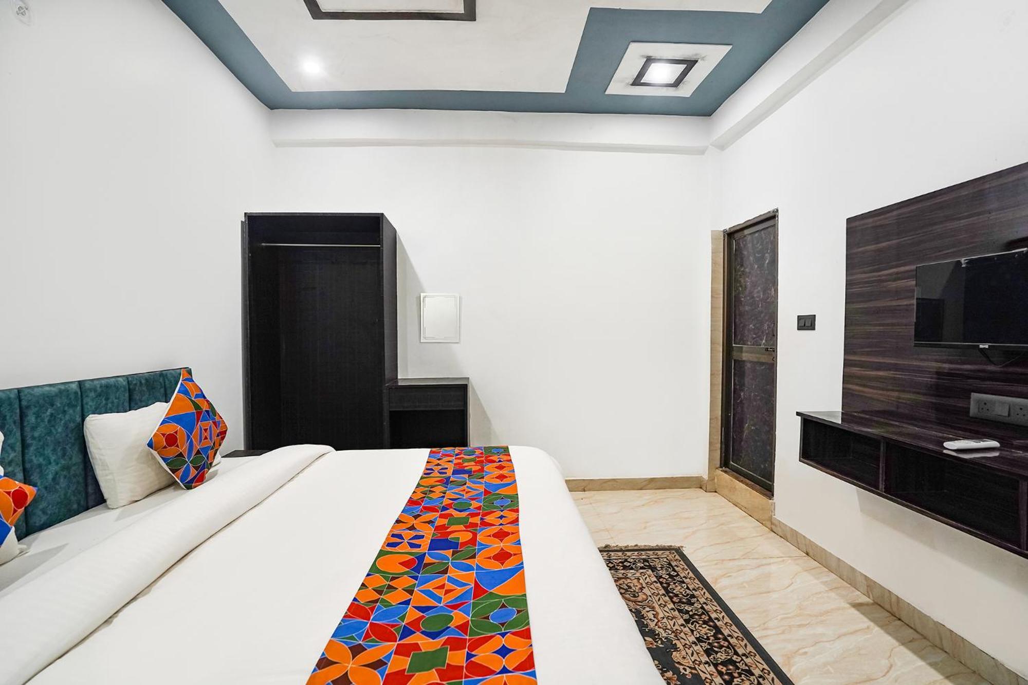 Hotel Fabhotel The Oak Tree Ayodhya