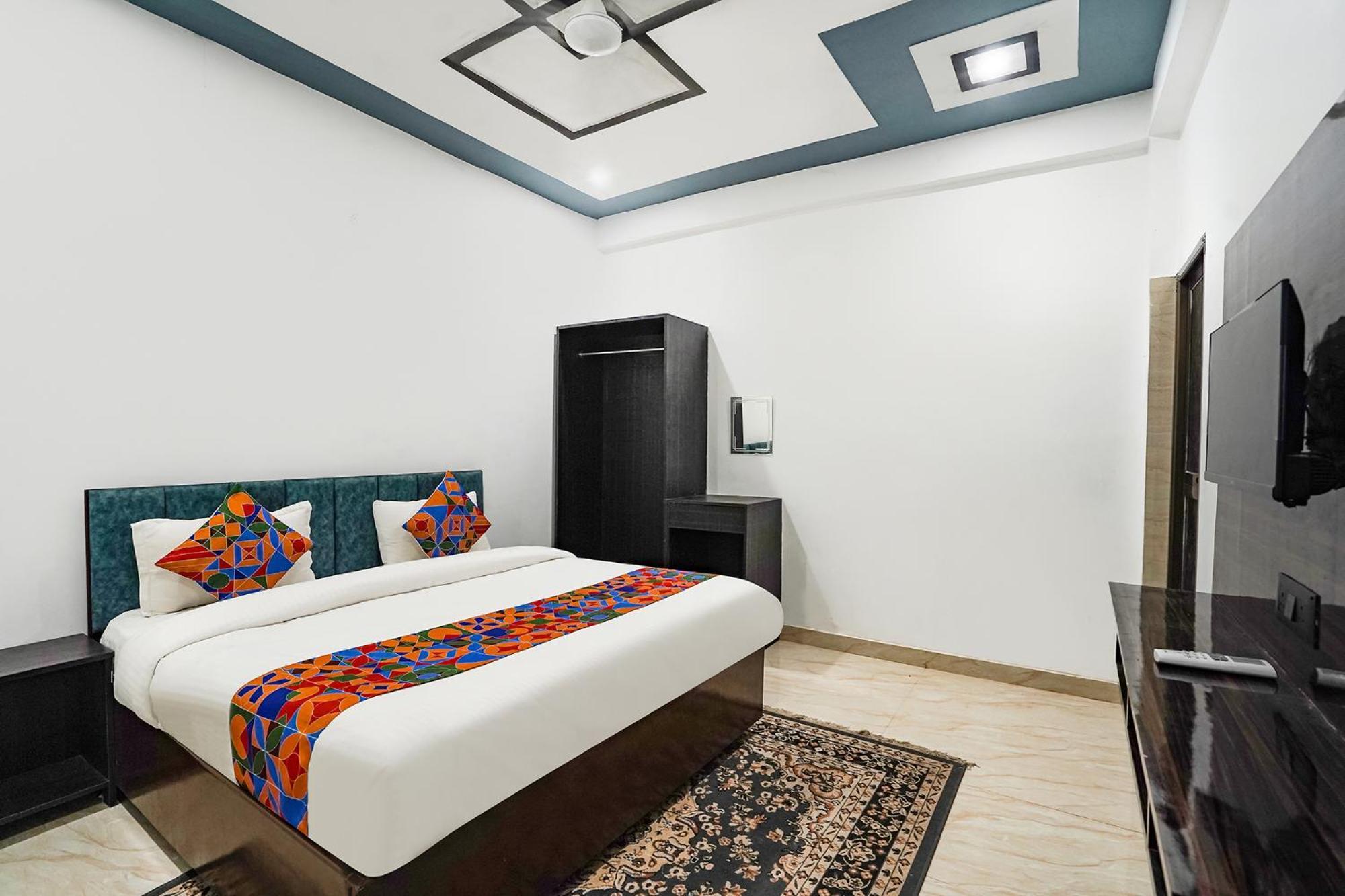 Fabhotel The Oak Tree Ayodhya