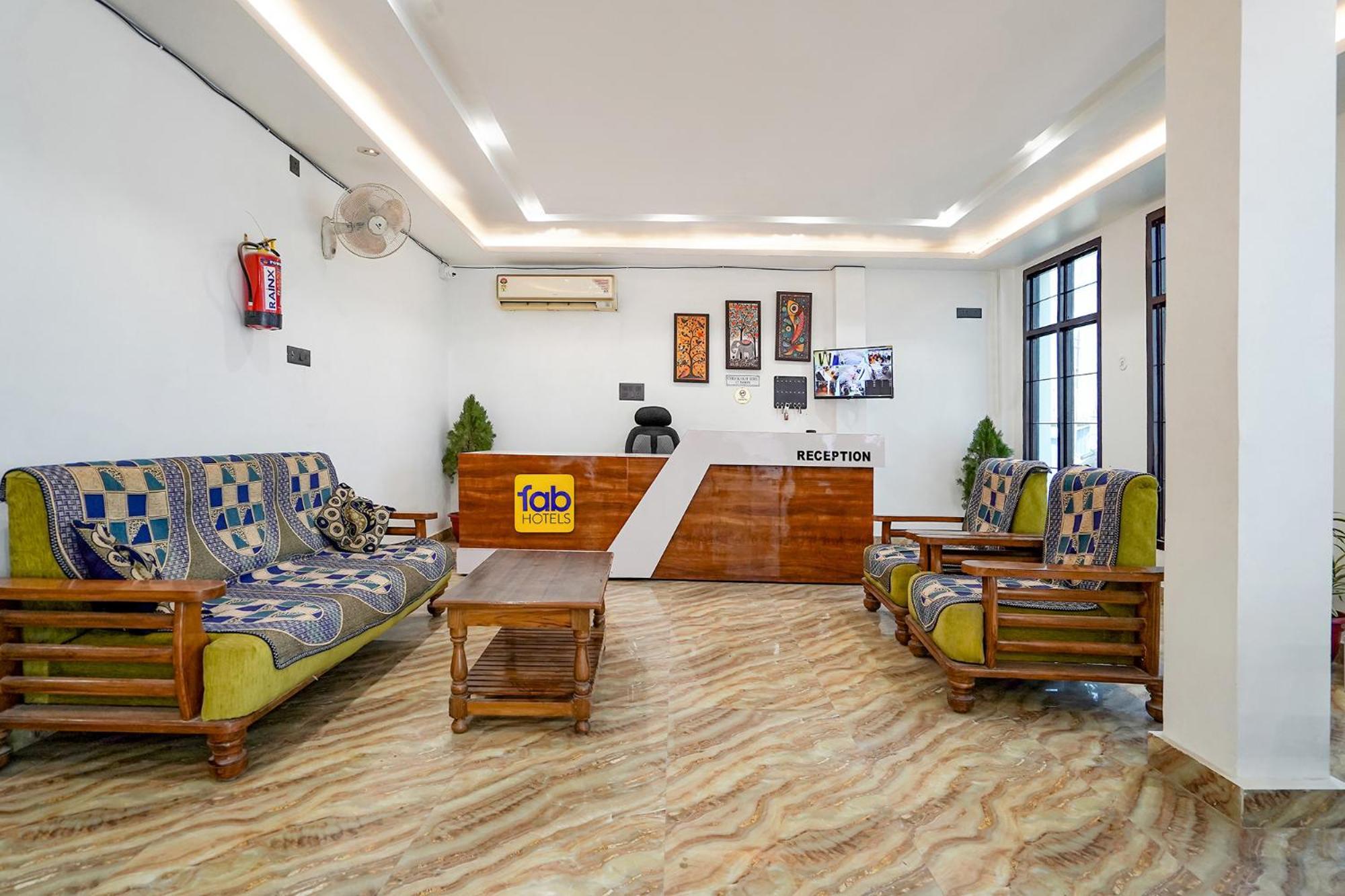 Hotel Fabhotel The Oak Tree Ayodhya