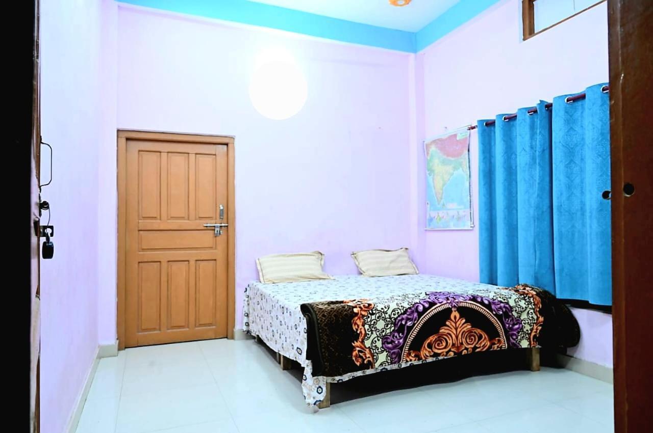 Apartment Radhe Ji Ac Or Non Ac Ayodhya
