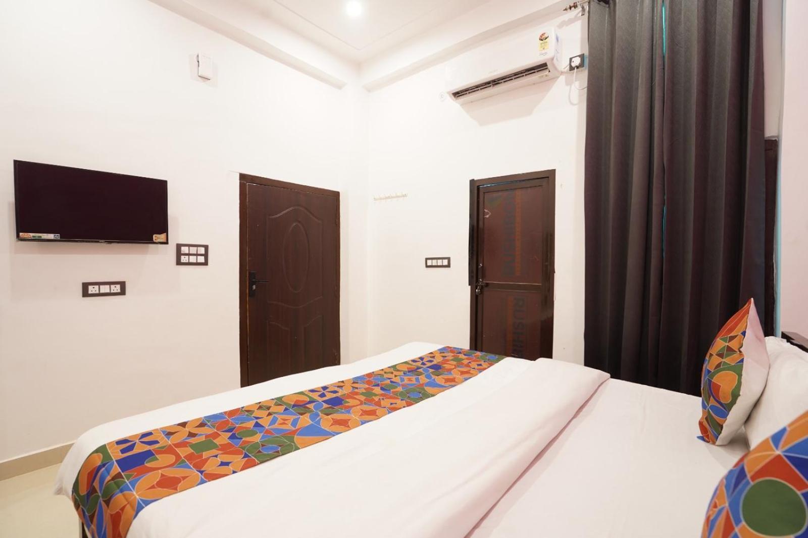 Hotel Royal Awadh 5*