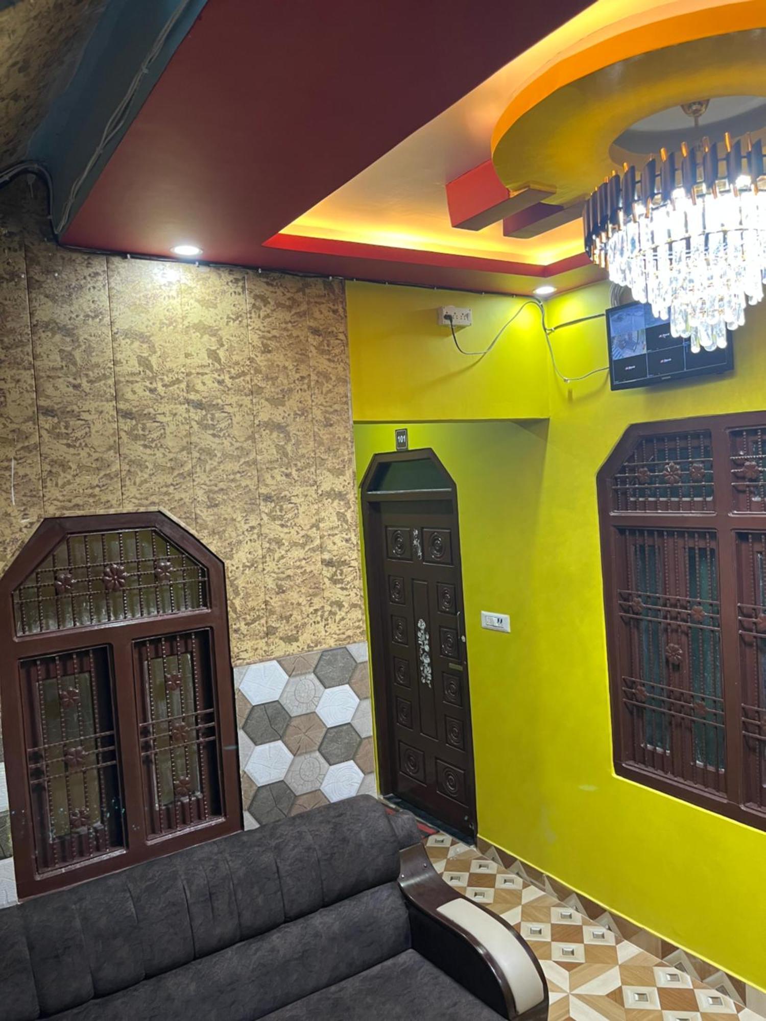 Heaven Tour And Travels,-ayodhya Dham Guest house