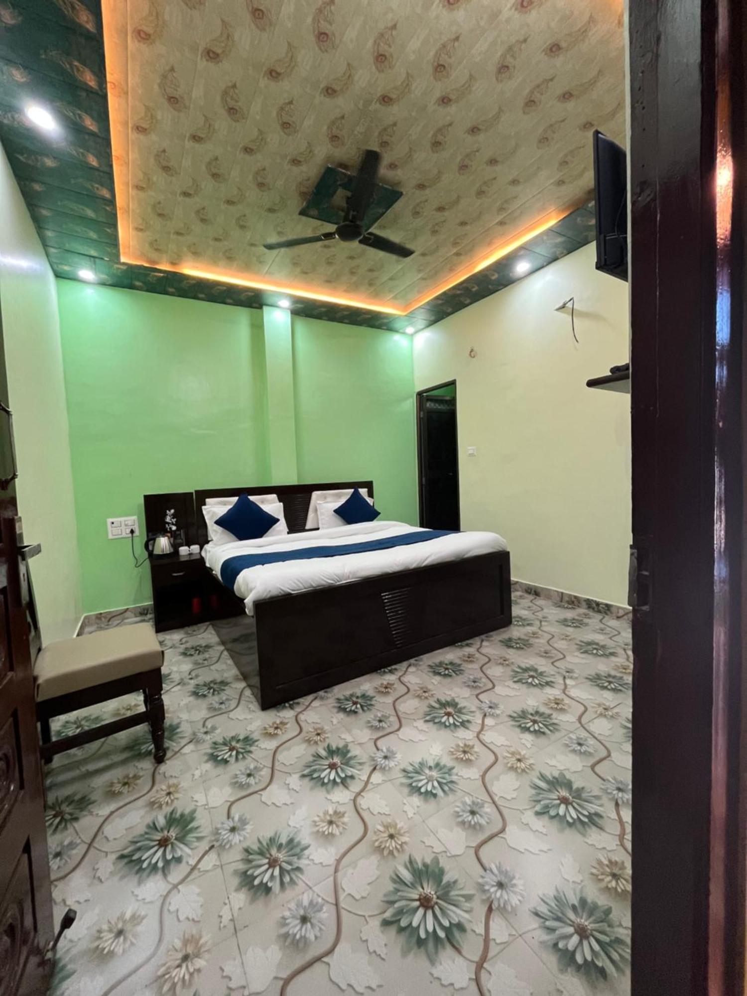 Guest house Heaven Tour And Travels,-ayodhya Dham Ayodhya