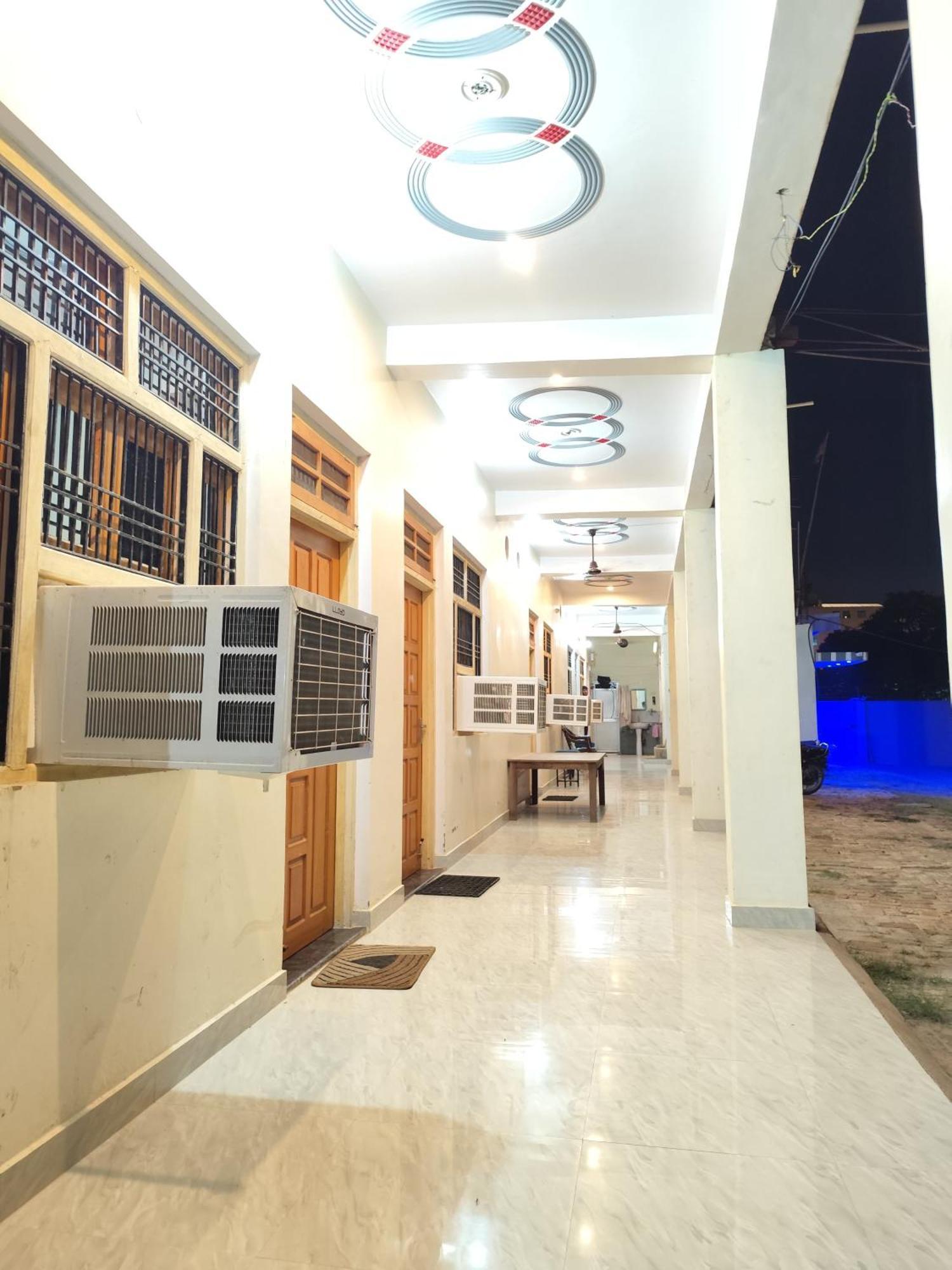 Maurya Palace Guest house
